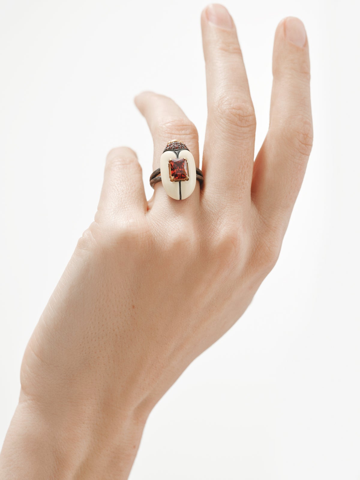 Yellow gold-plated ring with crystals and scarab shape