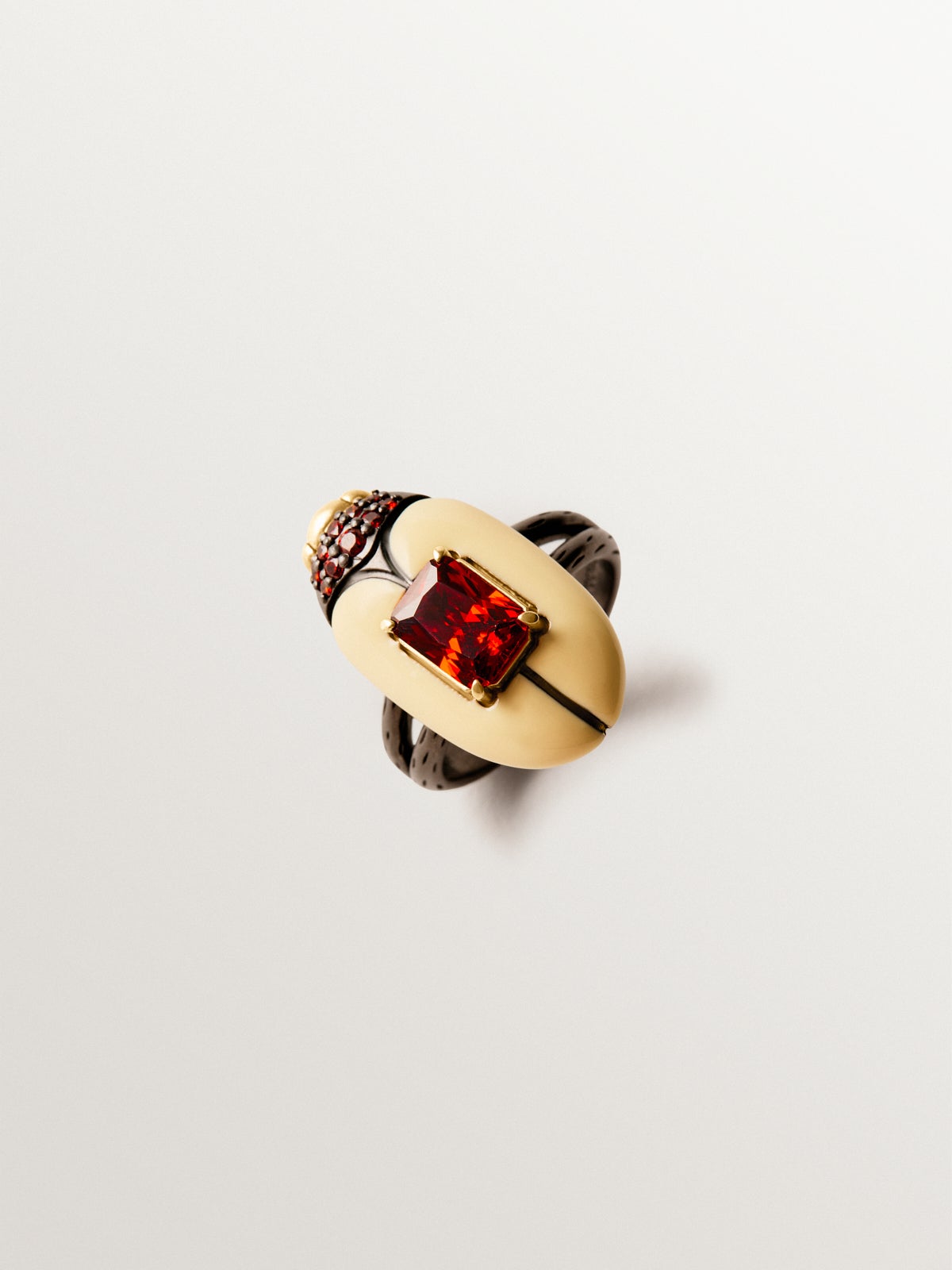 Yellow gold-plated ring with crystals and scarab shape