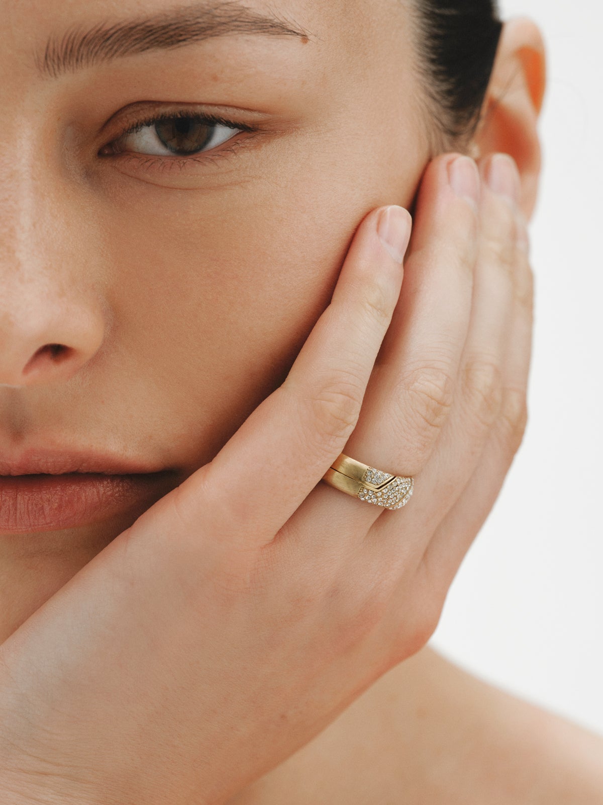 Yellow gold-plated puzzle ring with crystal pavé