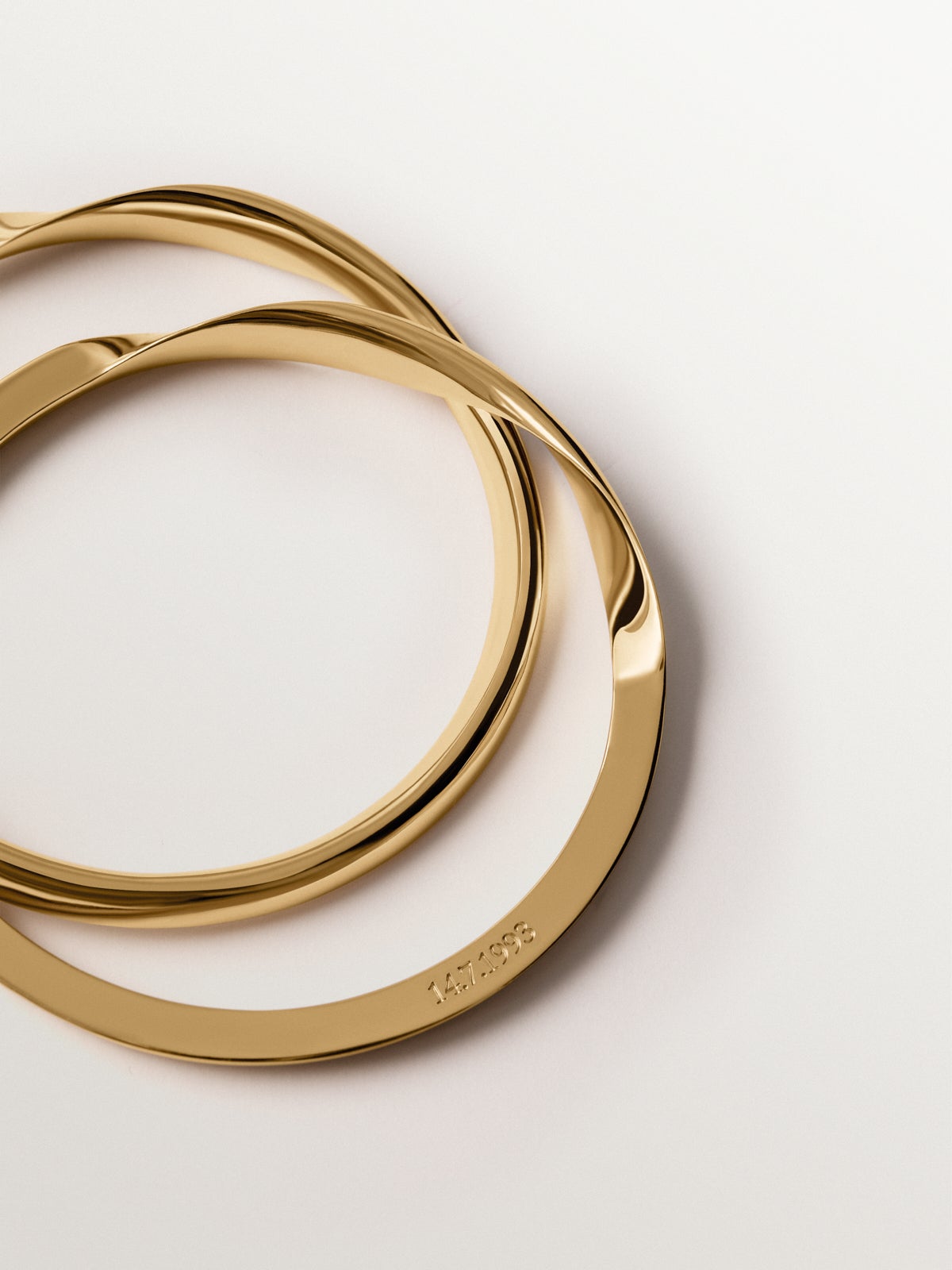 Yellow gold-plated gimmel bracelet