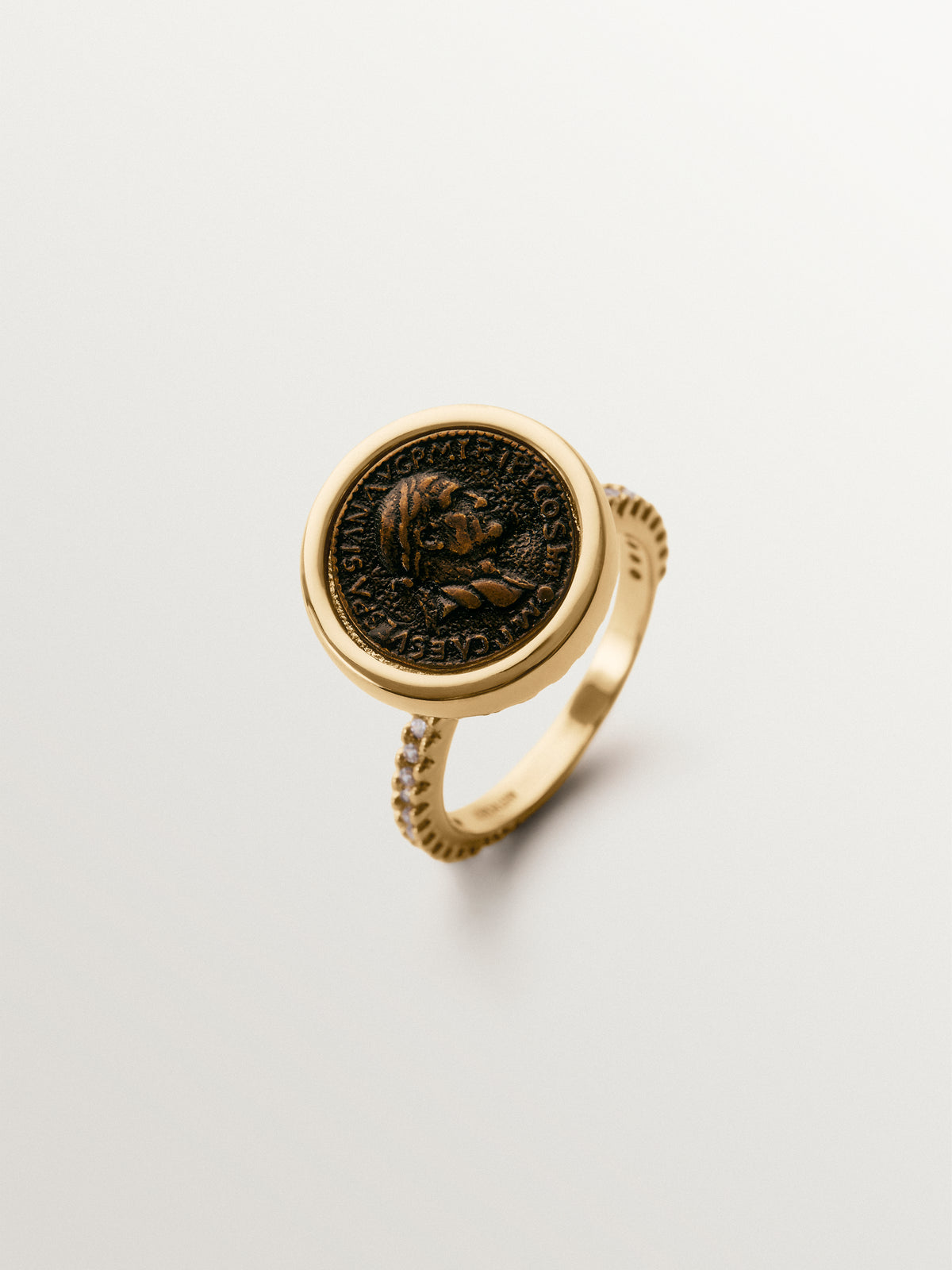 18K yellow gold-plated ring with coin