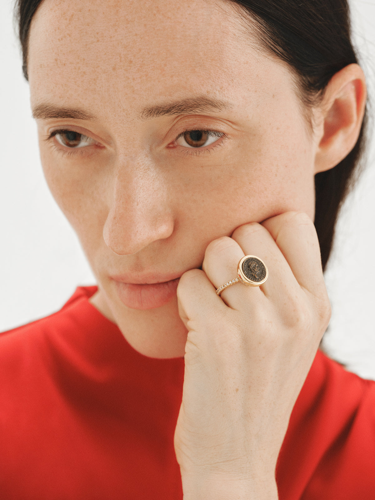 18K yellow gold-plated ring with coin