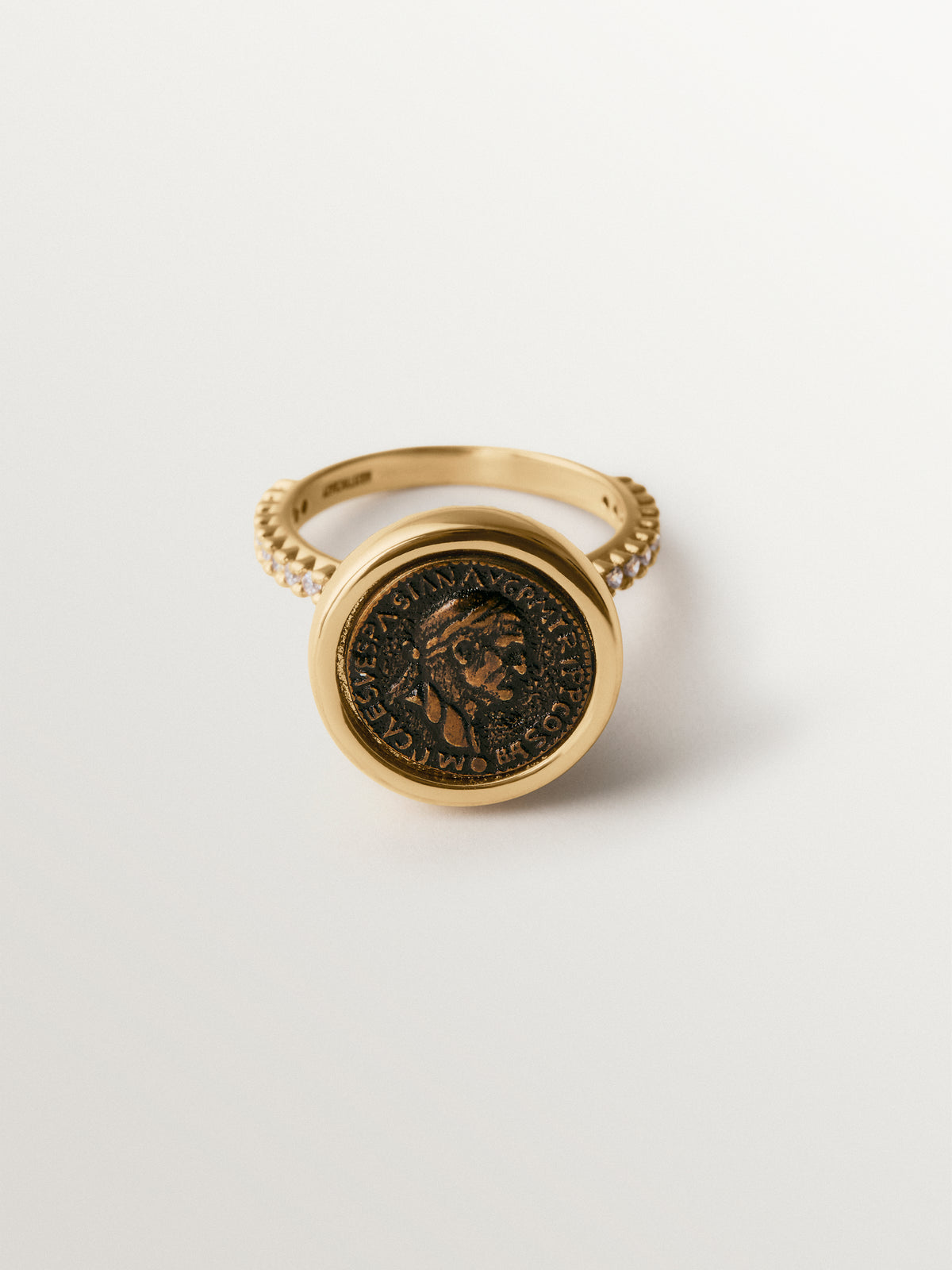 18K yellow gold-plated ring with coin