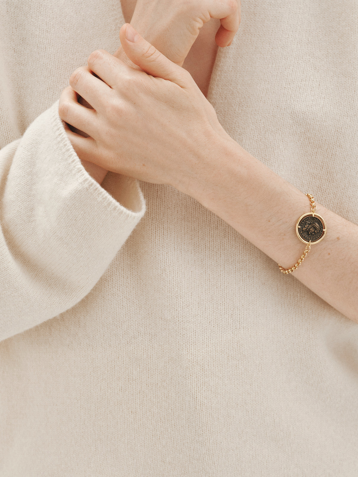 18K yellow gold-plated bracelet with coin