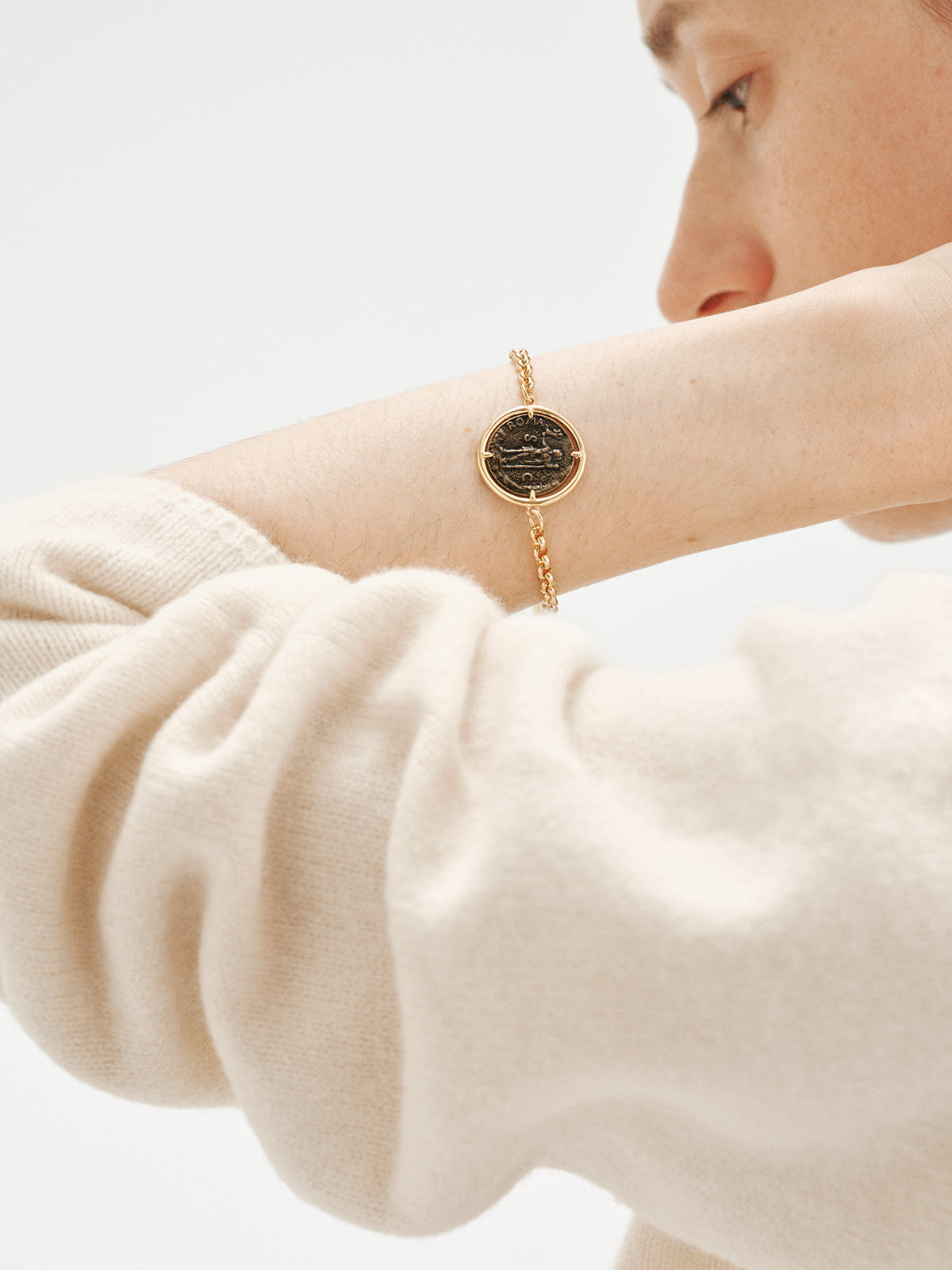 18K yellow gold-plated bracelet with coin