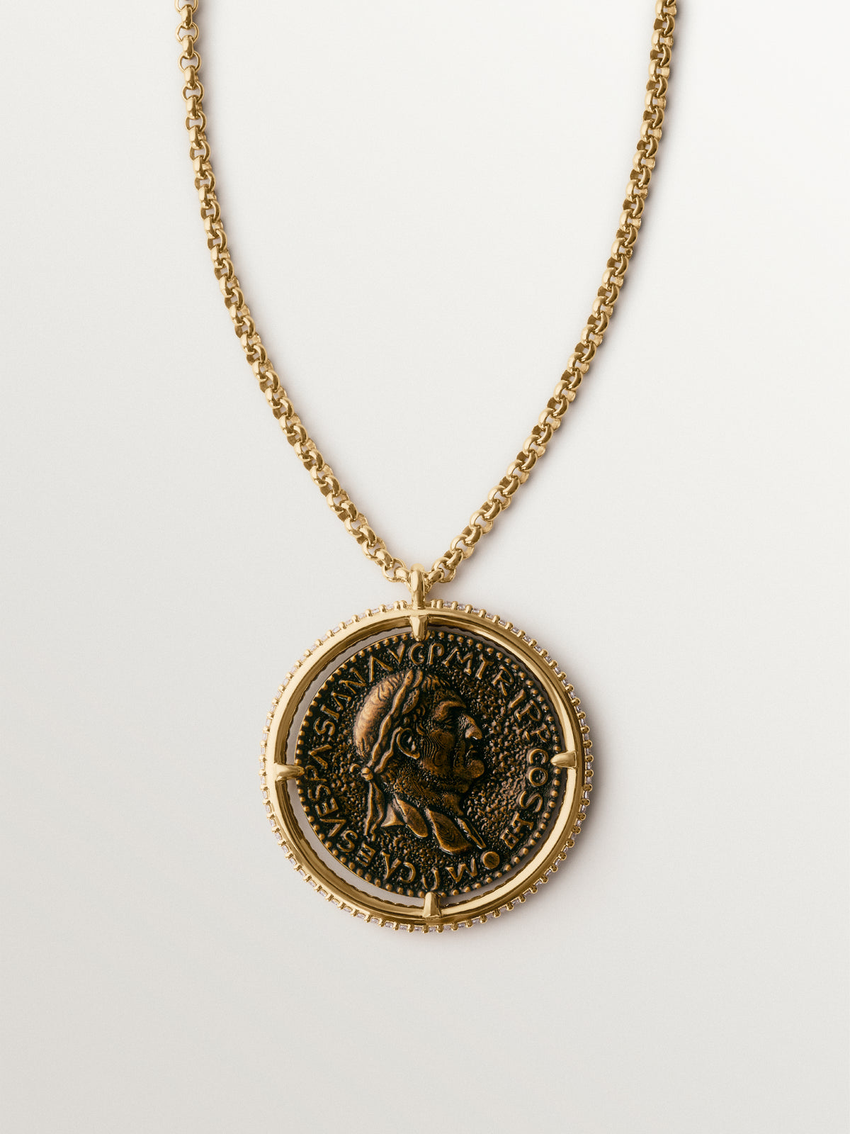 18K yellow gold-plated necklace with coin