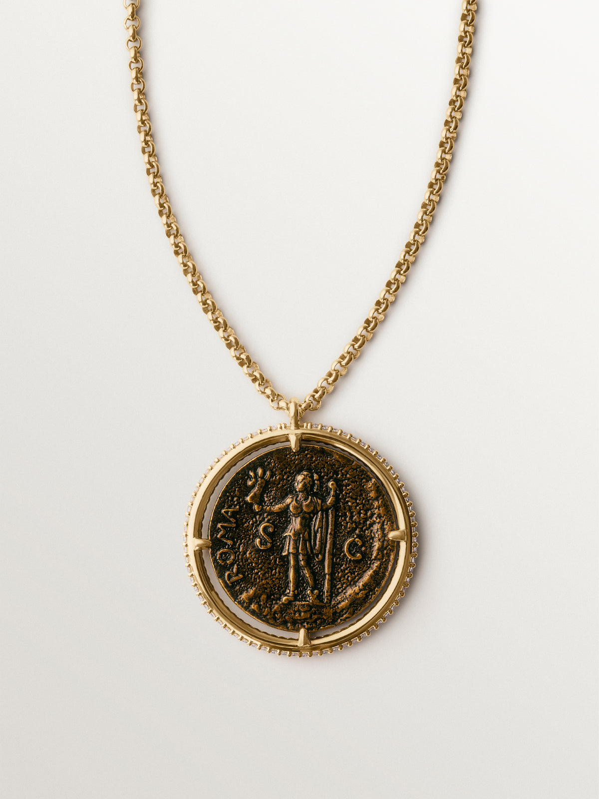 18K yellow gold-plated necklace with coin
