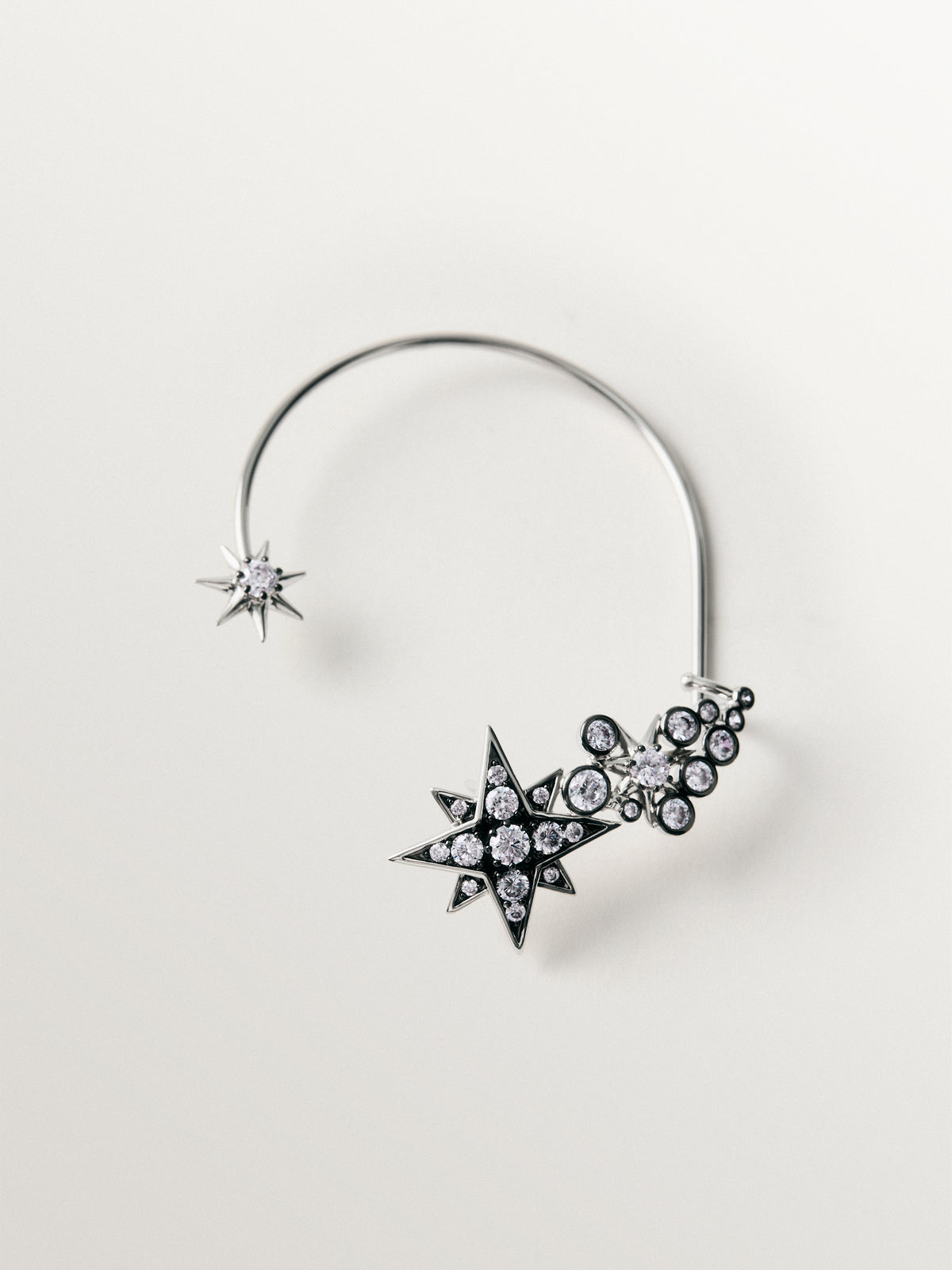 Two-tone ear cuff with crystals and stars