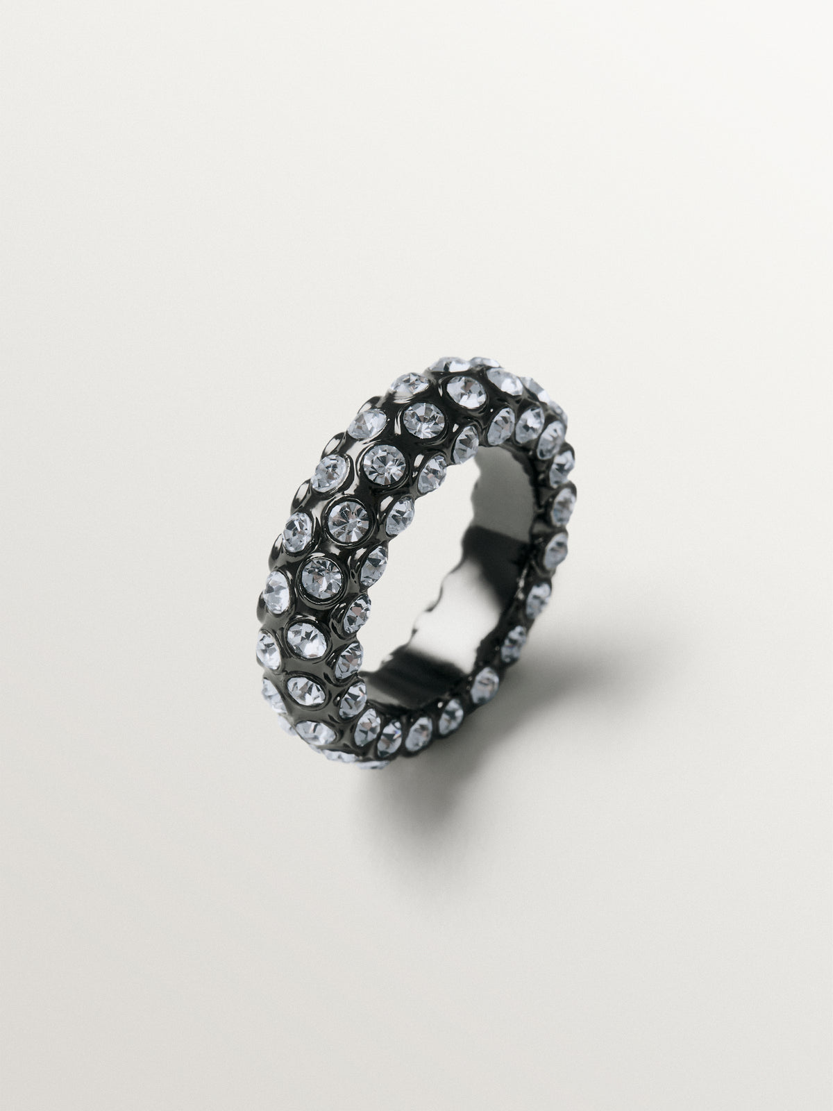 Tube-shaped ring with crystals