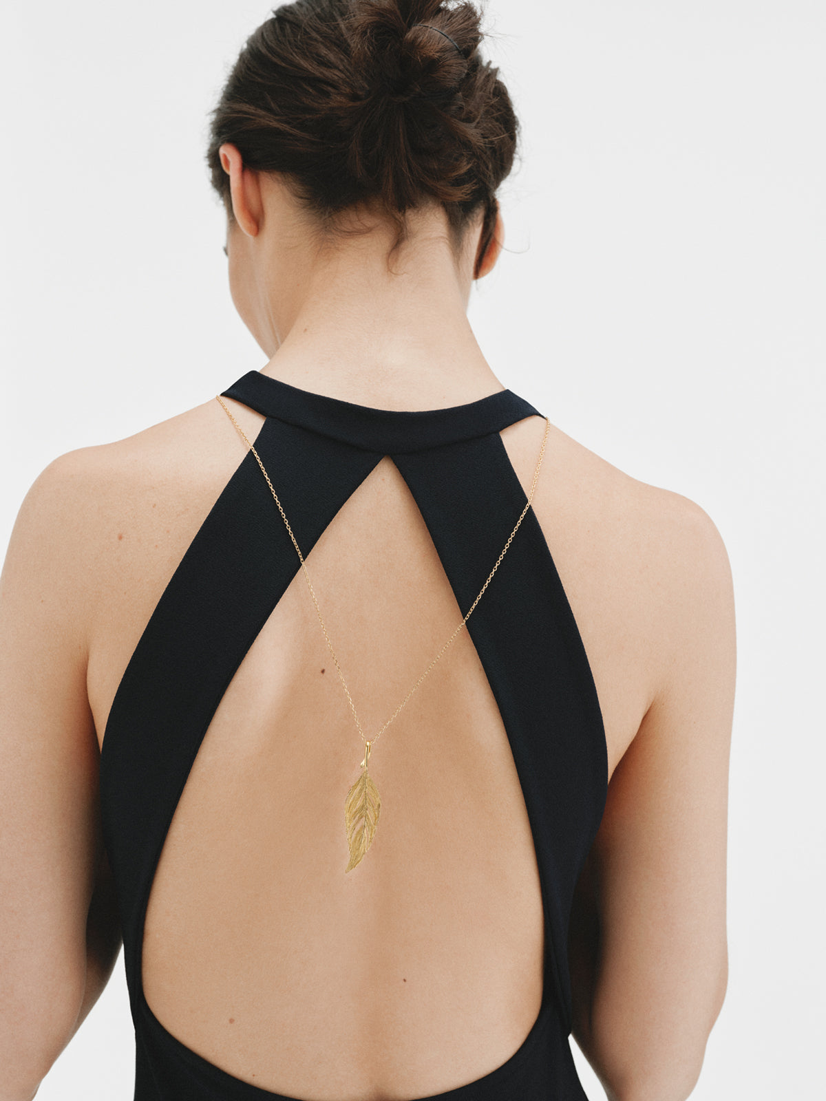 18k gold plated leaf-shaped charm