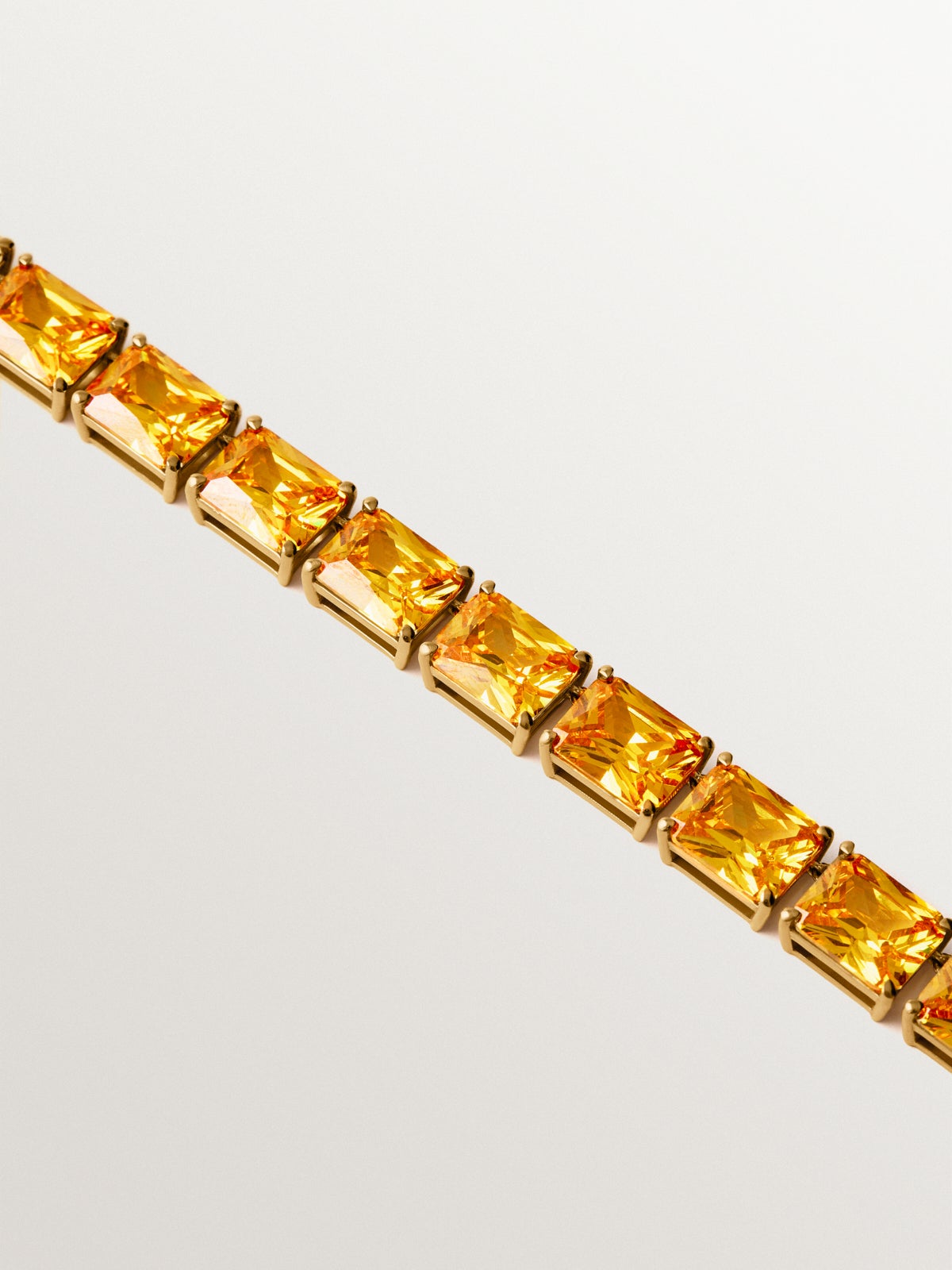 Yellow gold-plated necklace with yellow crystals