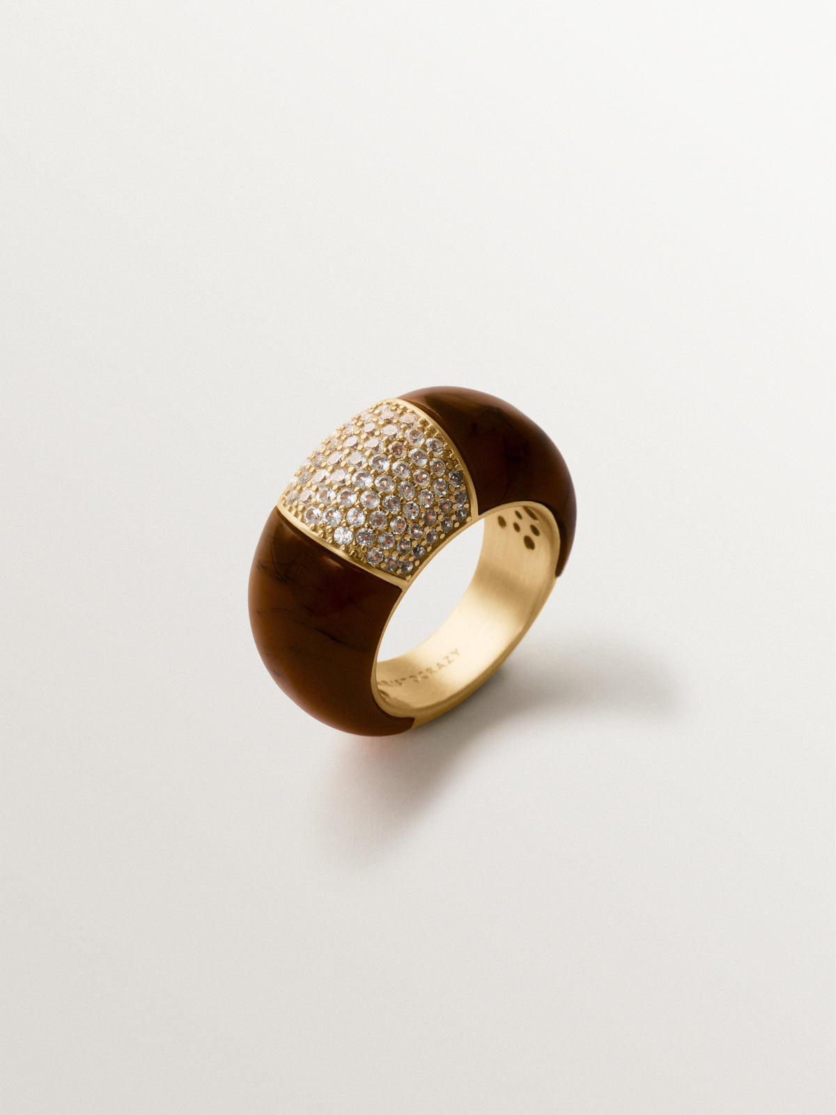 18K yellow gold-plated domed ring with brown resin and crystals