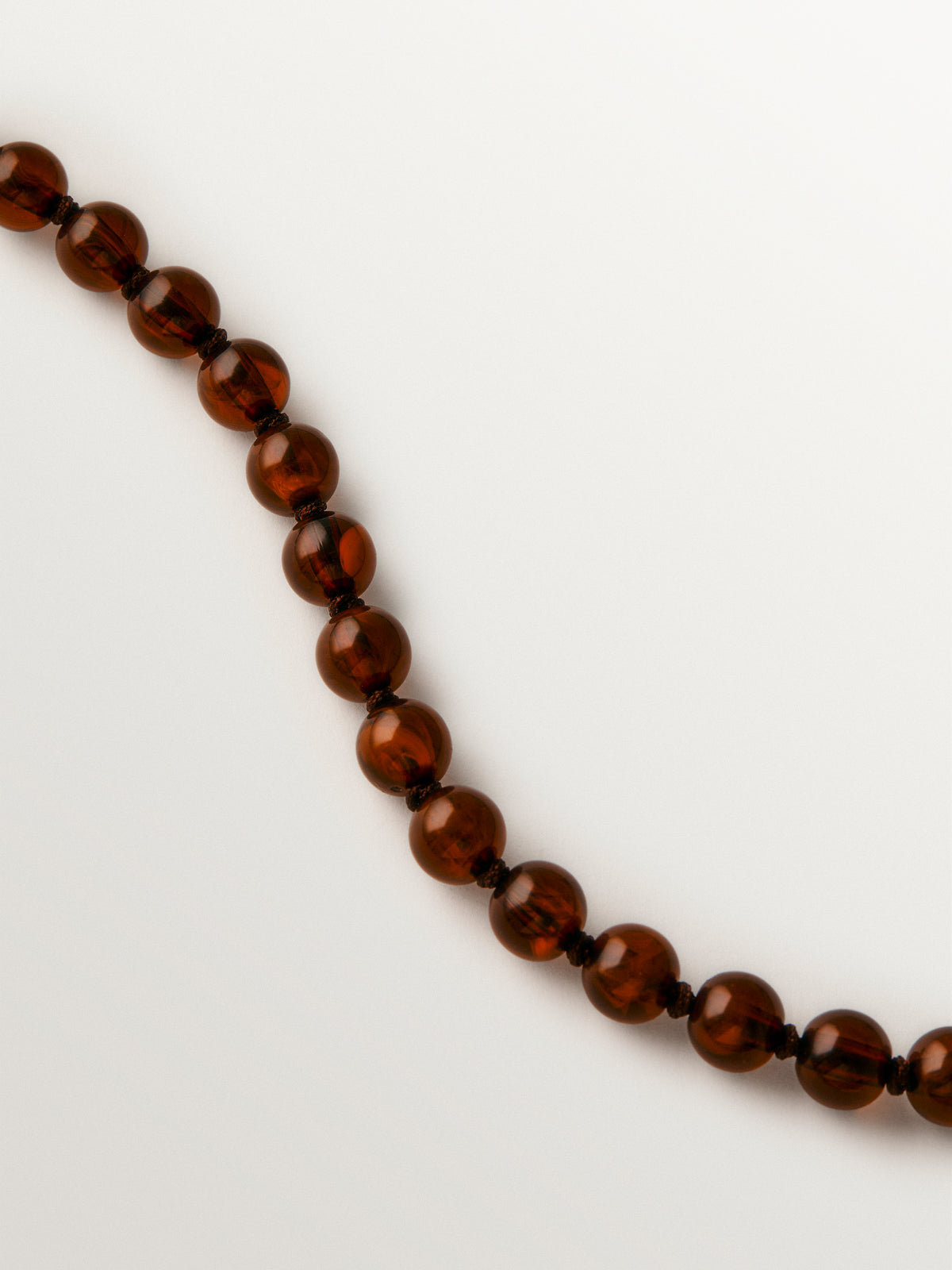 18K yellow gold-plated necklace with brown resin beads and crystals