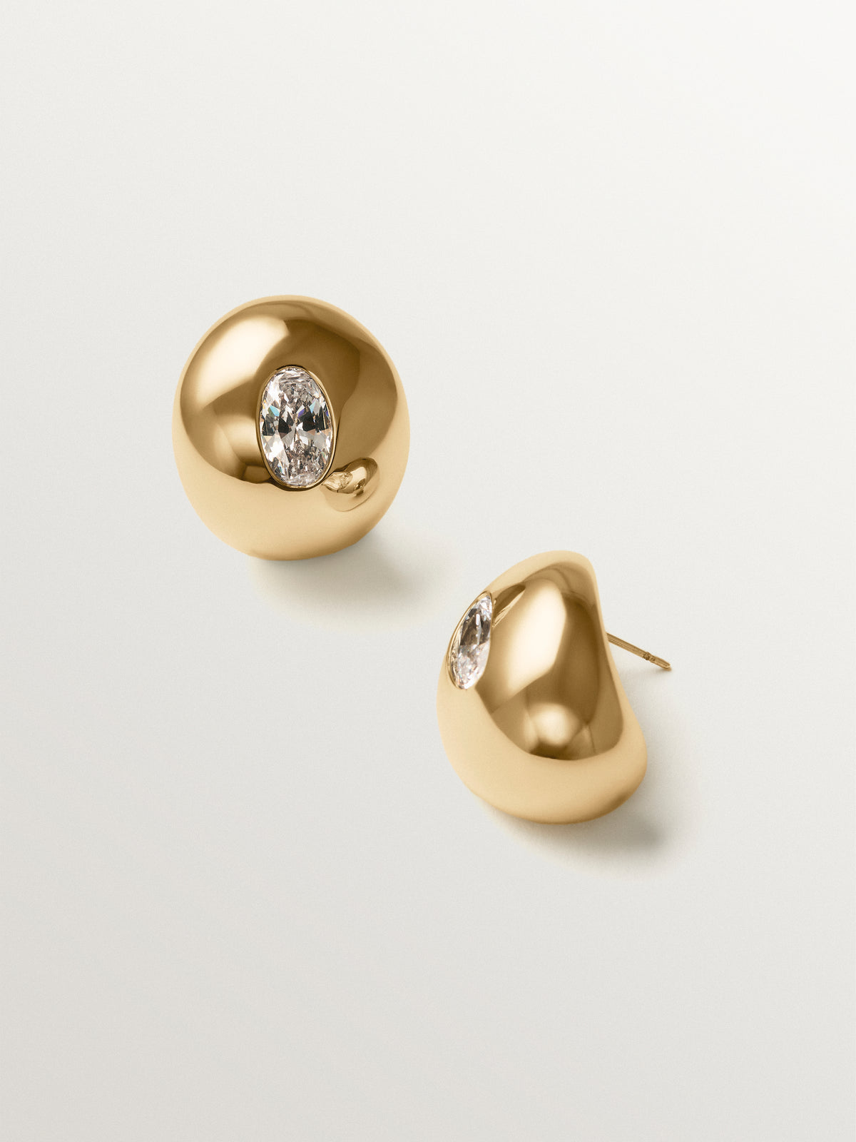 Yellow gold-plated hoop earrings with crystals