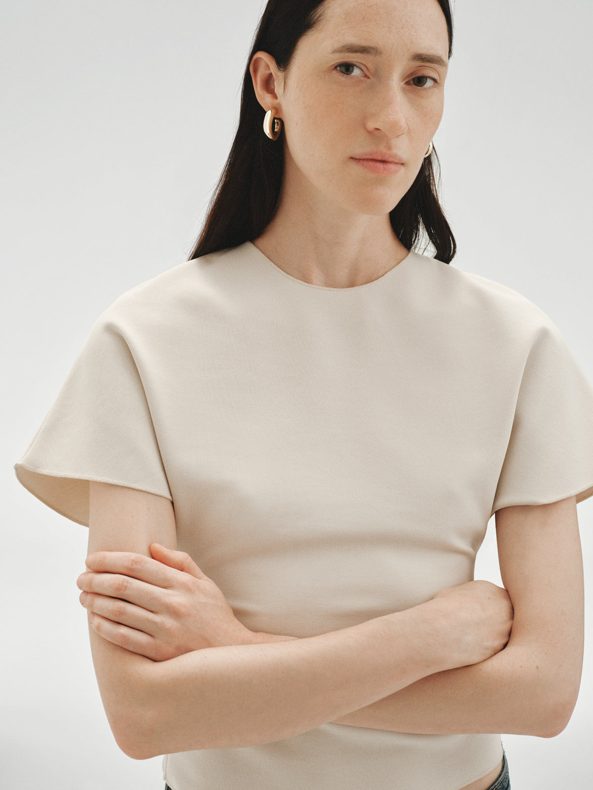 Small yellow gold-plated square hoop earrings