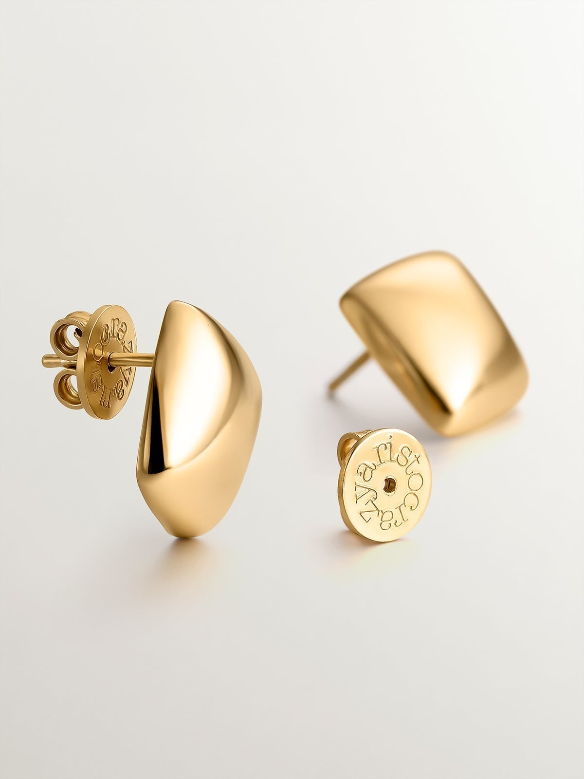 18K yellow gold plated 925 silver butterfly style clasp