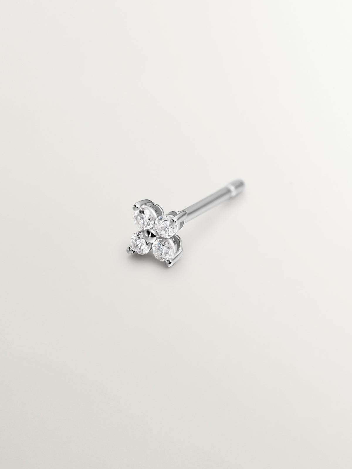 18K white gold single earring with diamonds
