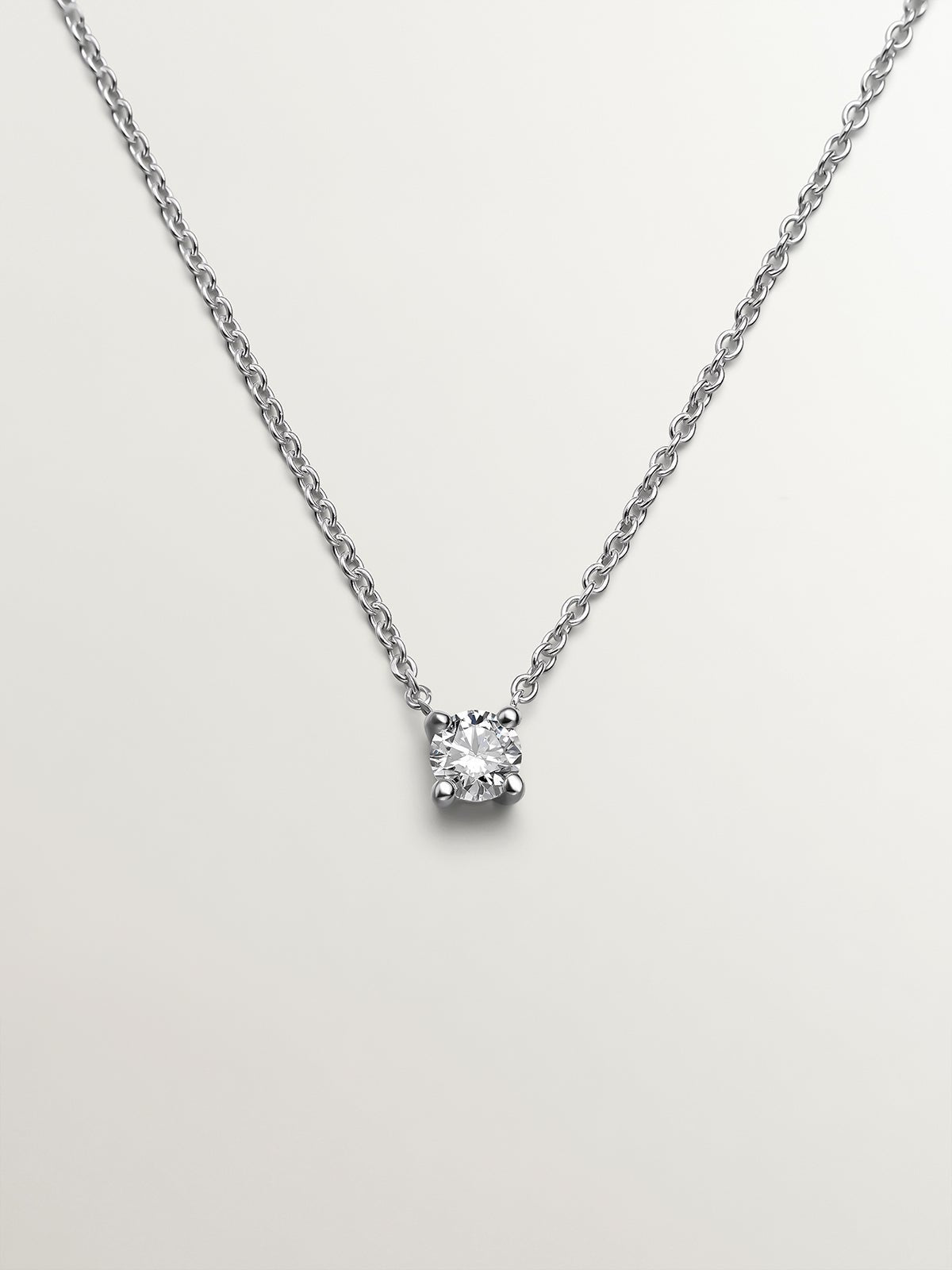 18K white gold pendant with 0.20 cts diamond