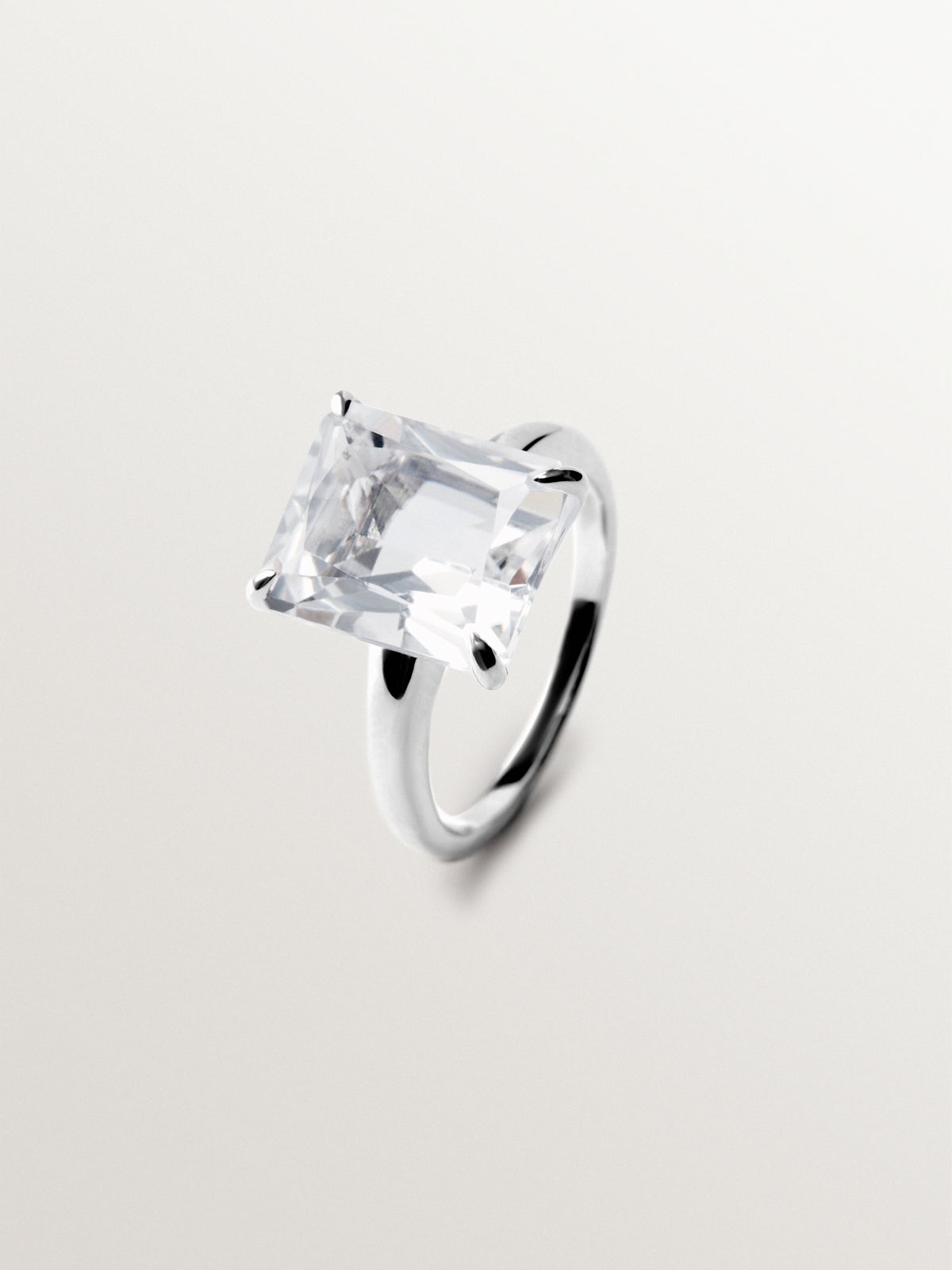 925 silver solitaire ring with white quartz