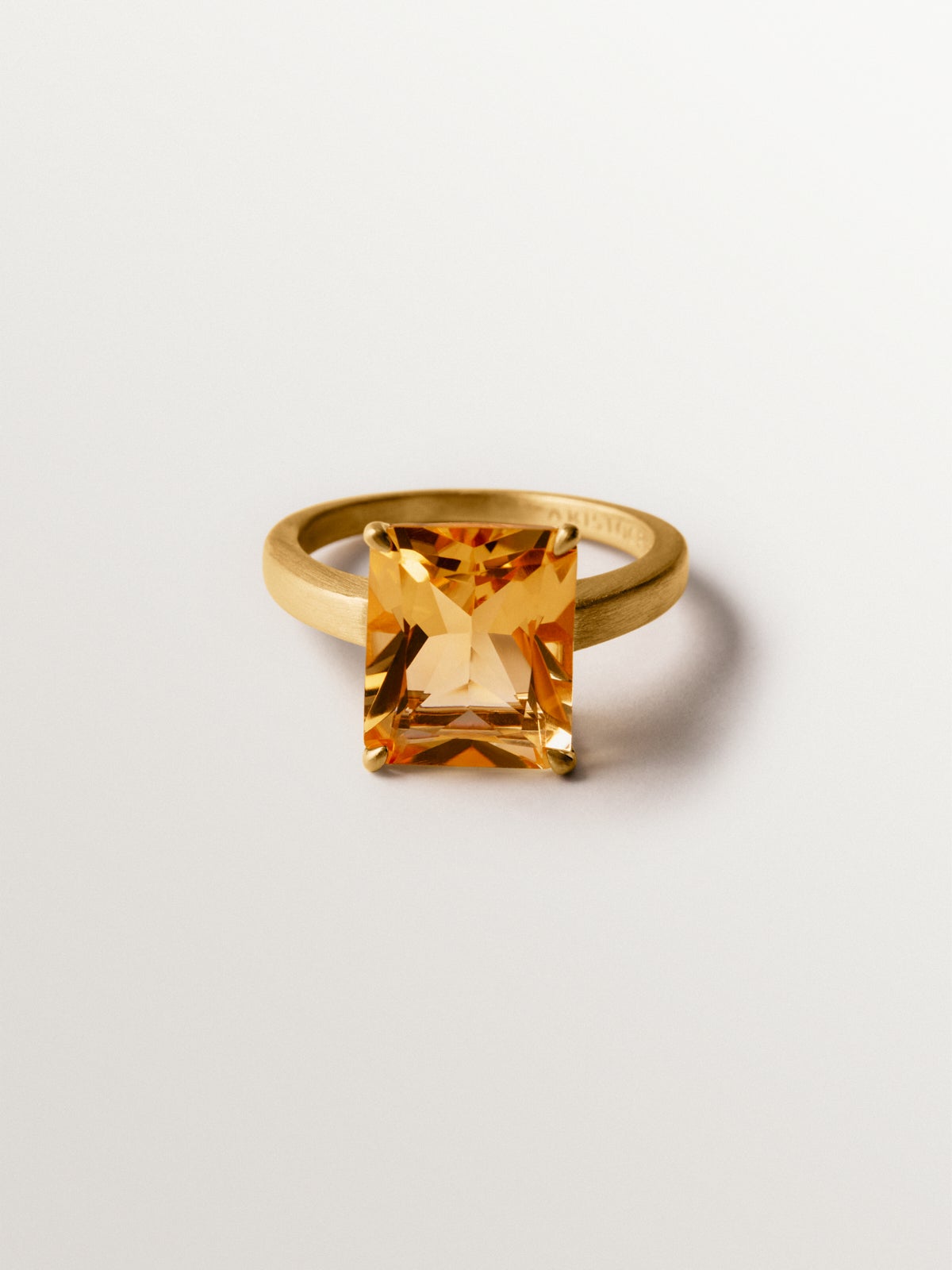 925 silver ring plated in 18K yellow gold with orange citrine