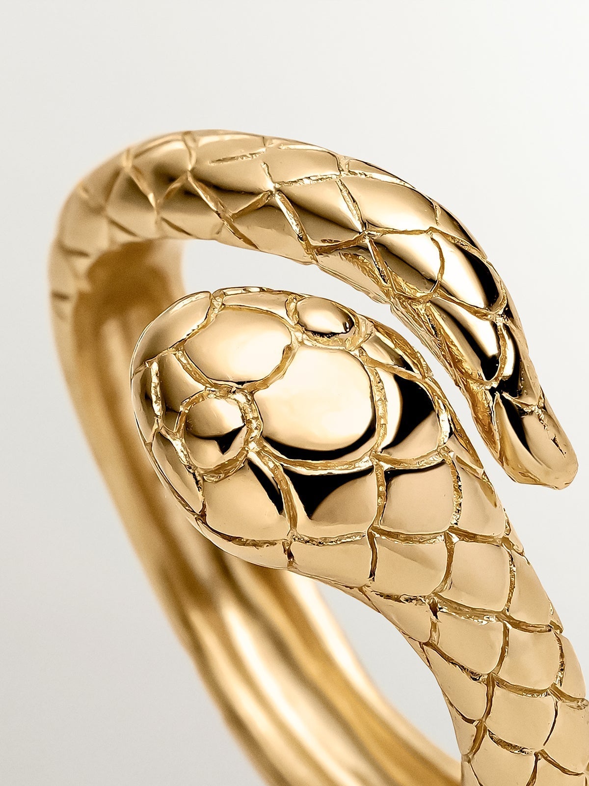 925 Silver ring bathed in 18K yellow gold in the shape of a snake