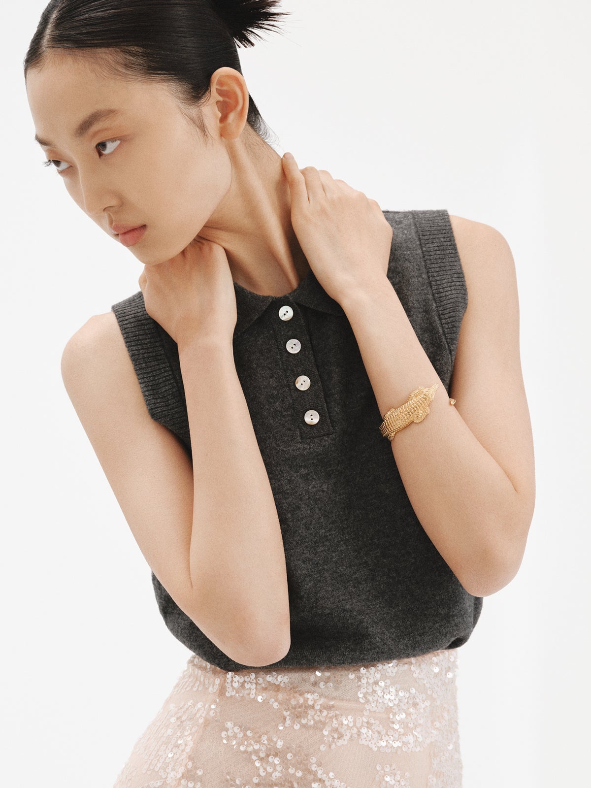 925 Silver bracelet bathed in 18K yellow gold with a crocodile shape.