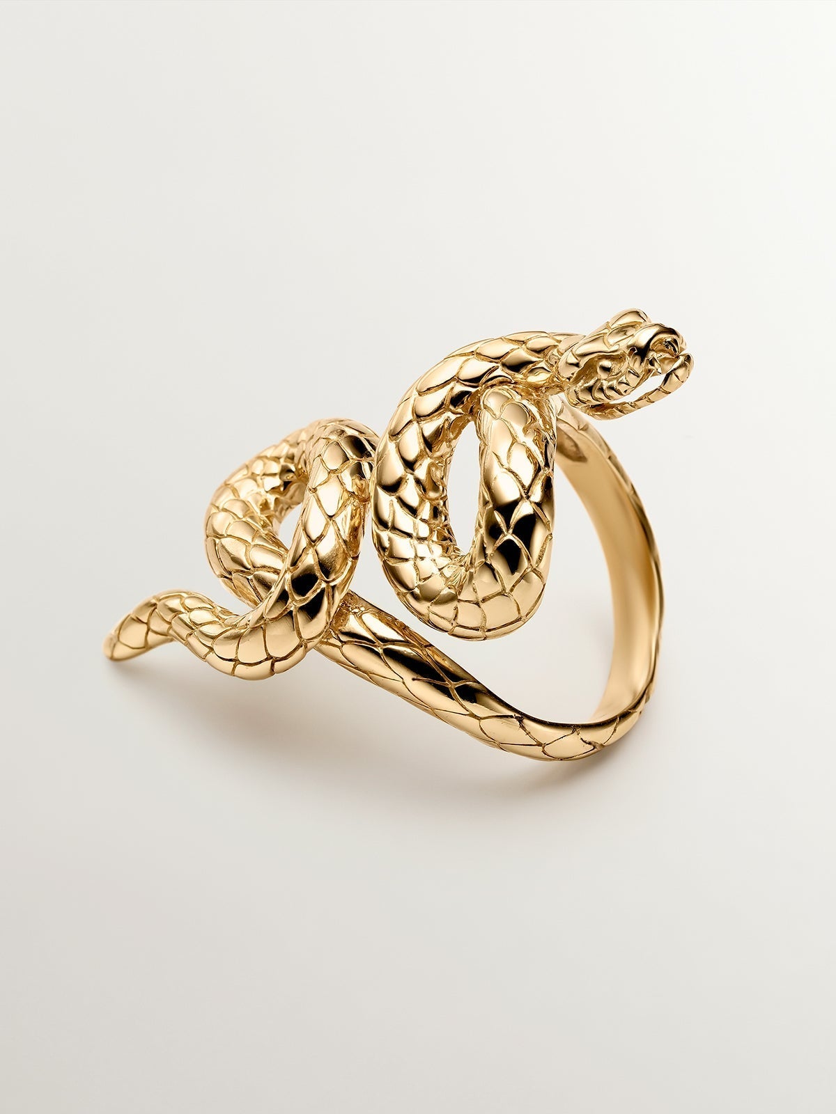 925 Silver Shuttle Ring, gold-plated in 18K Yellow Gold, with a Snake shape.
