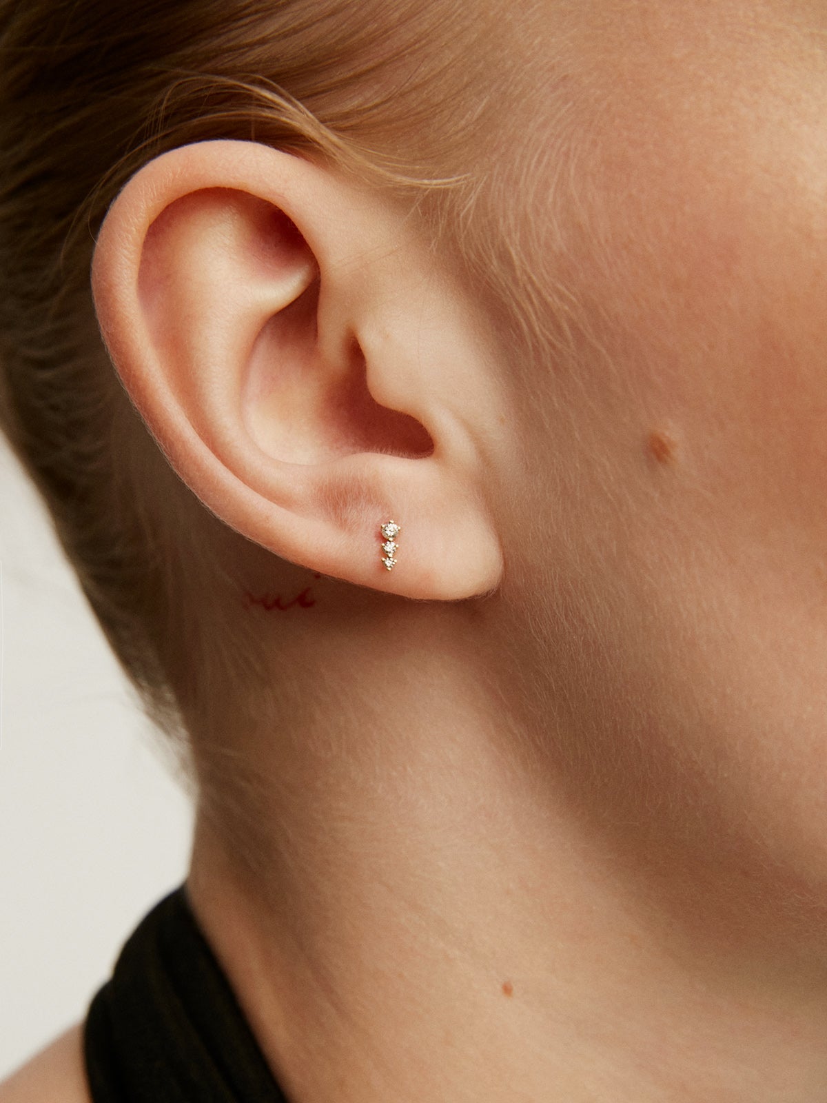 18K yellow gold triple diamond single earring