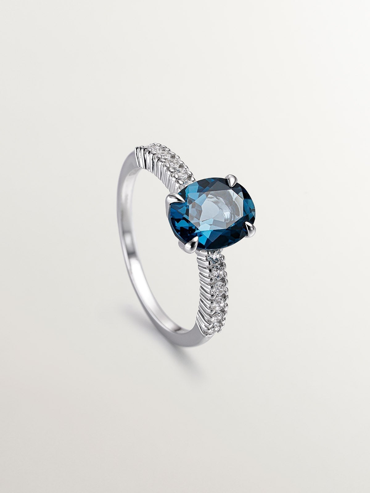925 Sterling Silver Ring with Blue and White Topaz