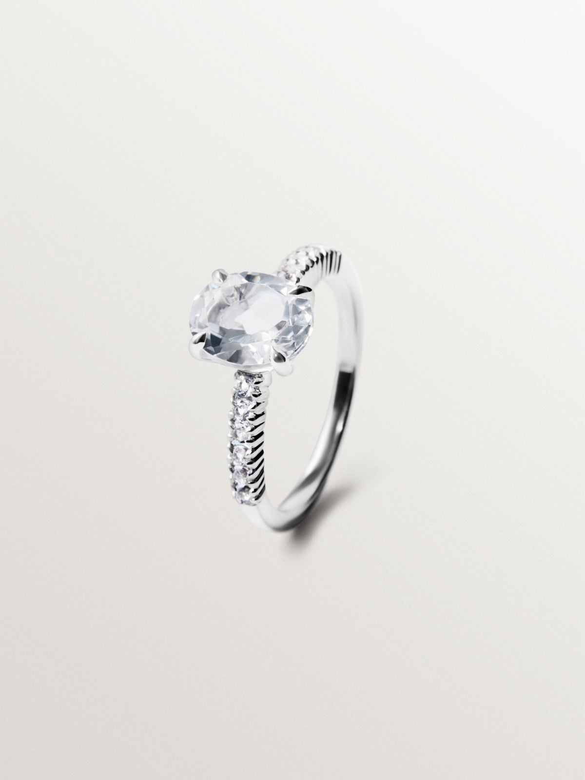925 silver solitaire ring with quartz and white topaz