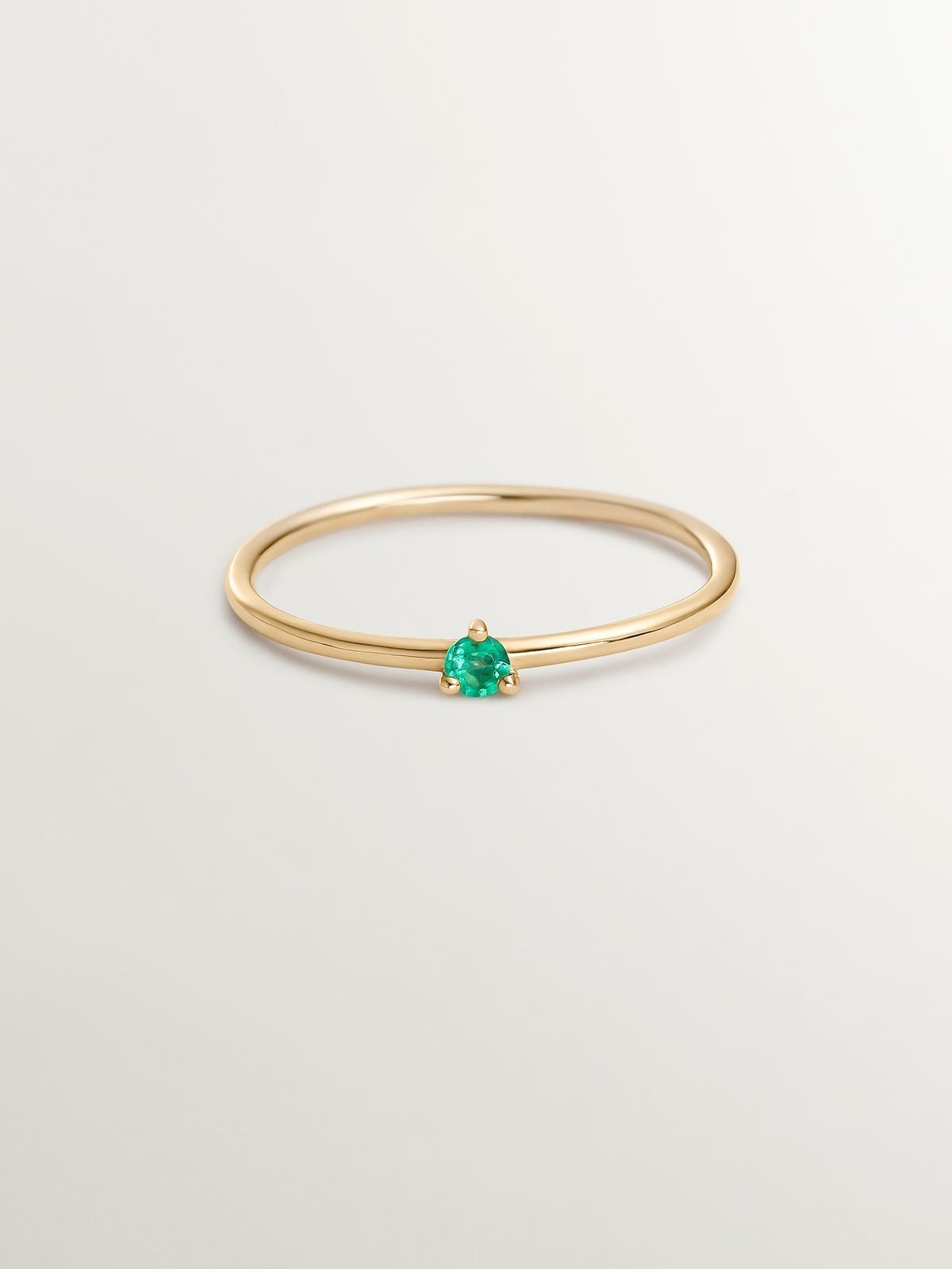 9K Yellow Gold Solitaire Ring with Emerald