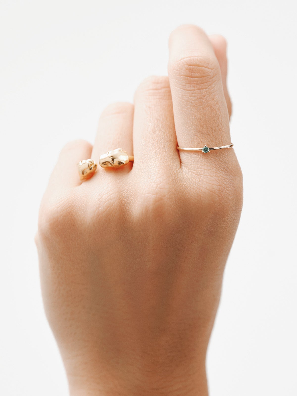 9K Yellow Gold Solitaire Ring with Emerald
