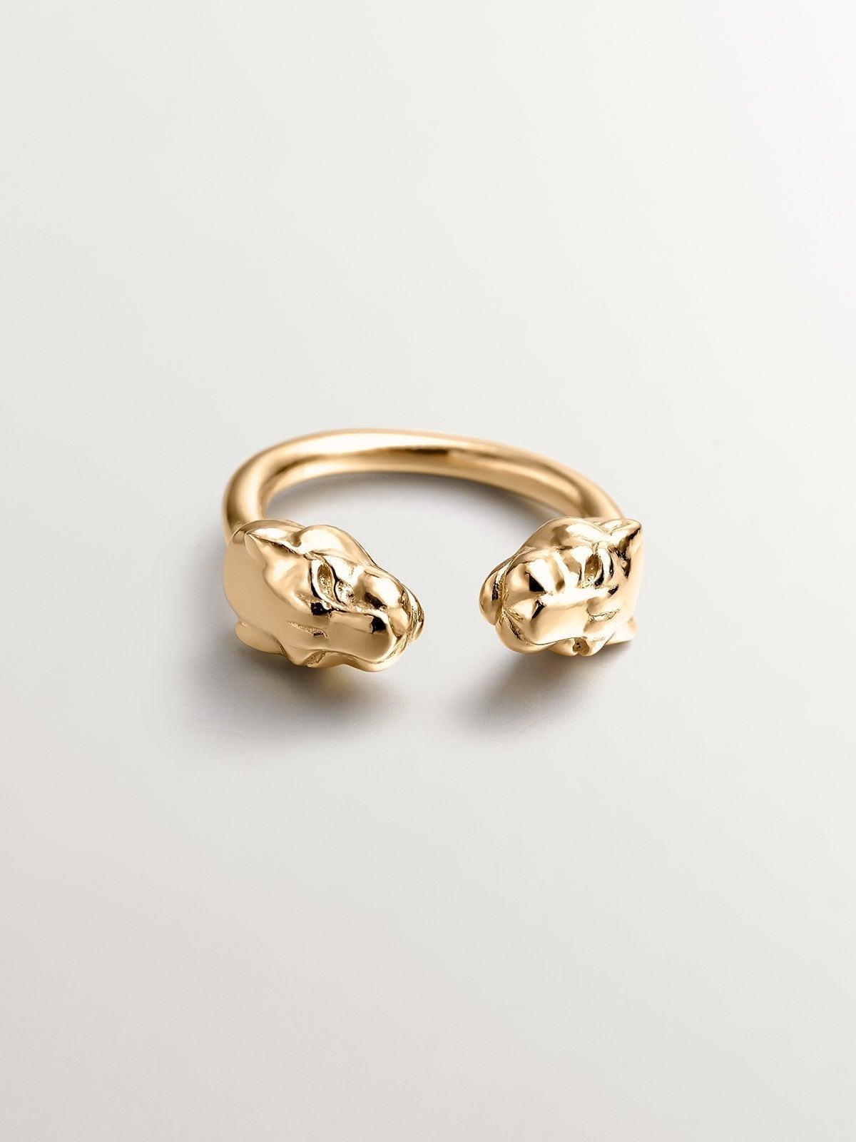 Anillo Tú y Yo de plata 925 bañada en oro amarillo de 18K con cabezas de pantera