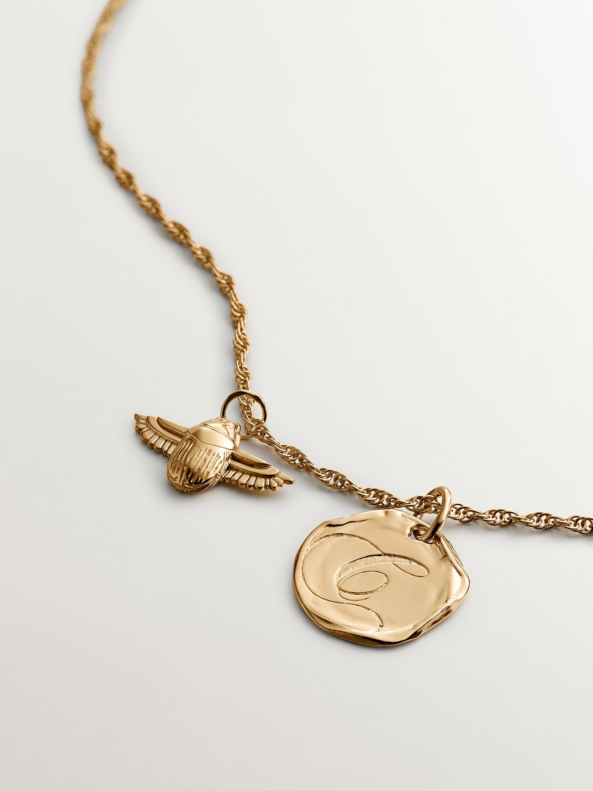 925 silver charm plated in 18K yellow gold with Egyptian scarab