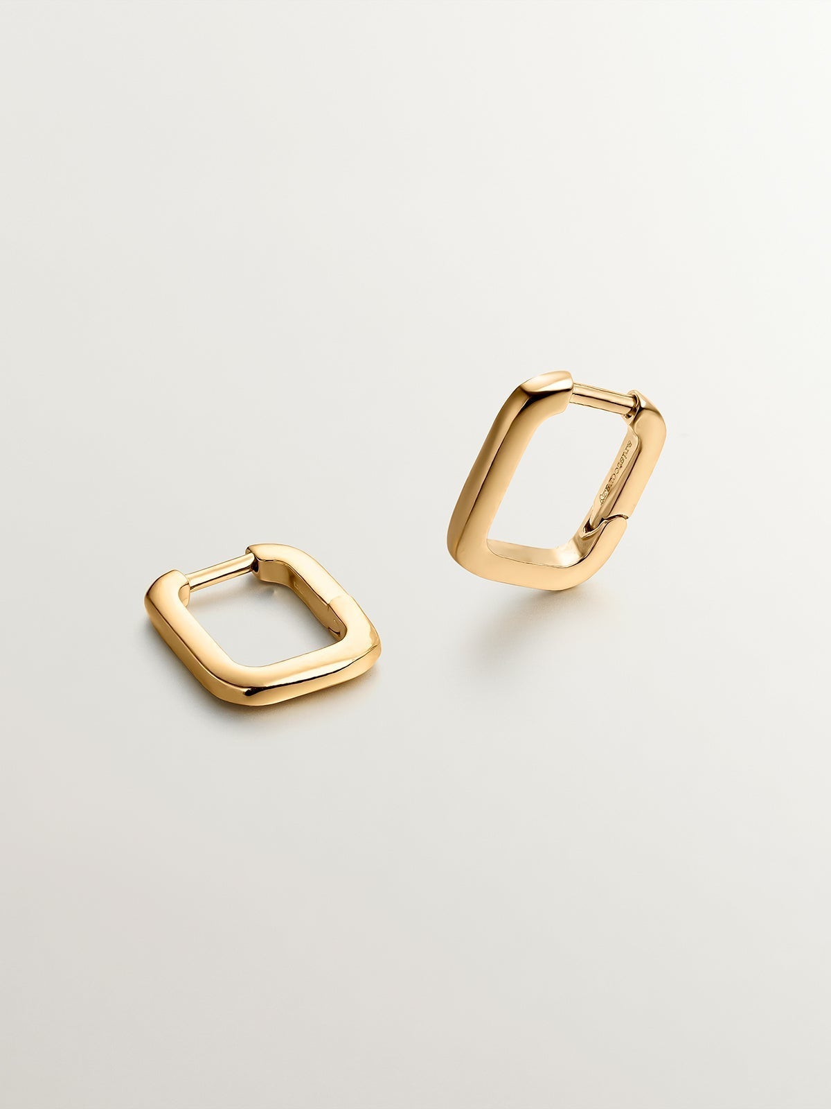 Square hoop earrings in 925 silver bathed in 18K yellow gold