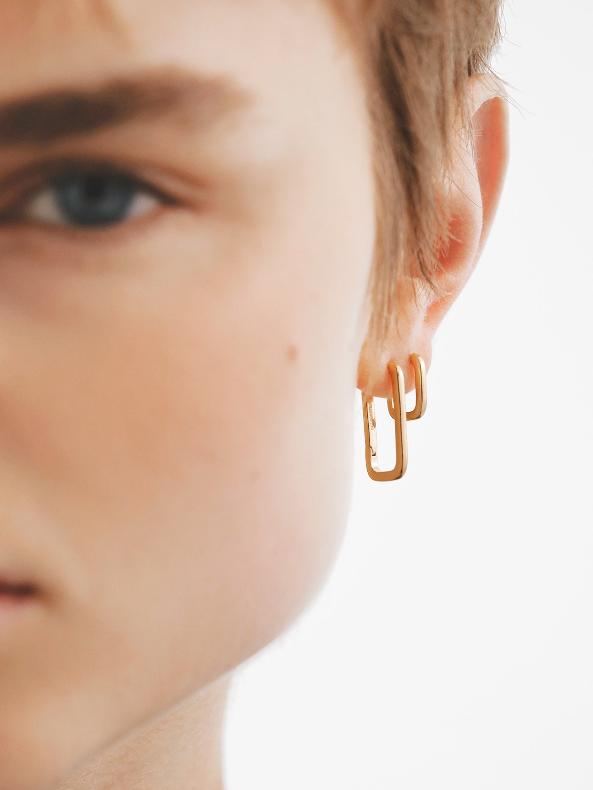 Square hoop earrings in 925 silver bathed in 18K yellow gold