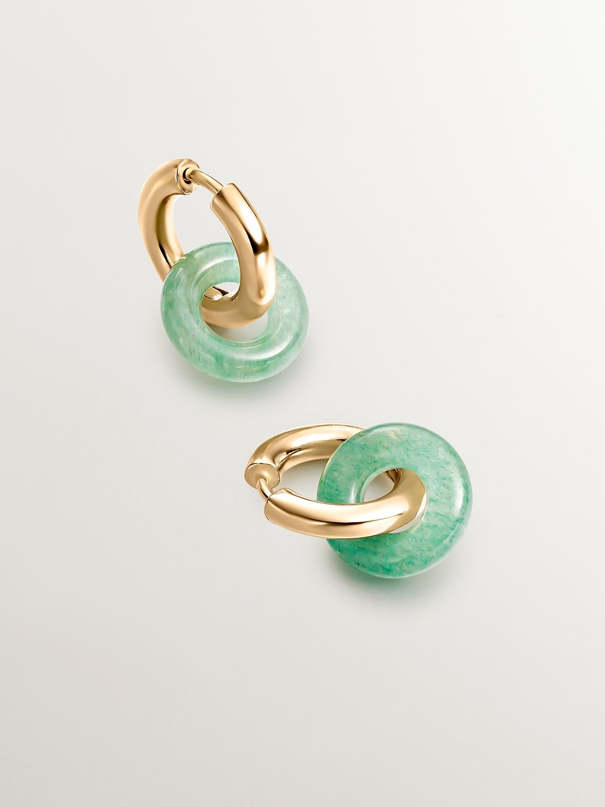 Small hoop earrings made of 925 silver bathed in 18K yellow gold with green aventurine