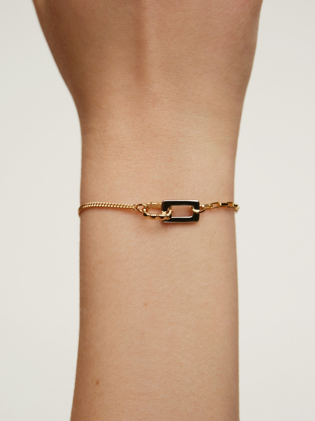 925 Silver bracelet and 925 silver coated in 18K yellow gold.