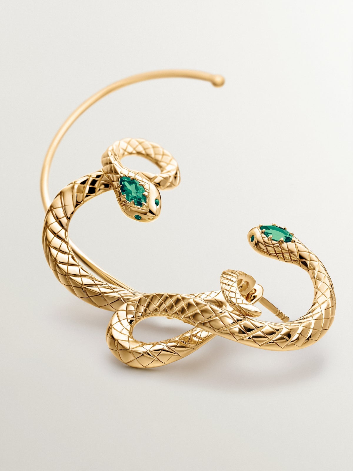 18K yellow gold plated 925 silver single earring with green onyx in the shape of a snake