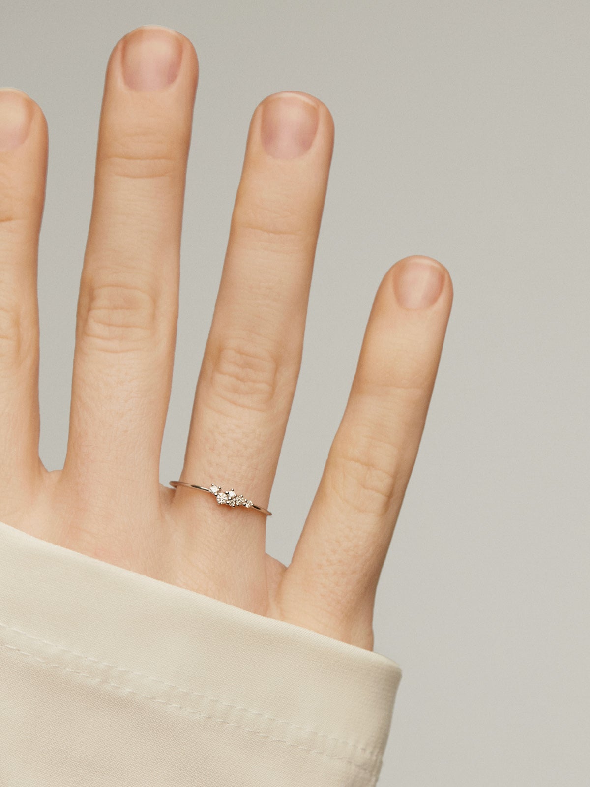 18K yellow gold ring with diamonds 0.07 cts