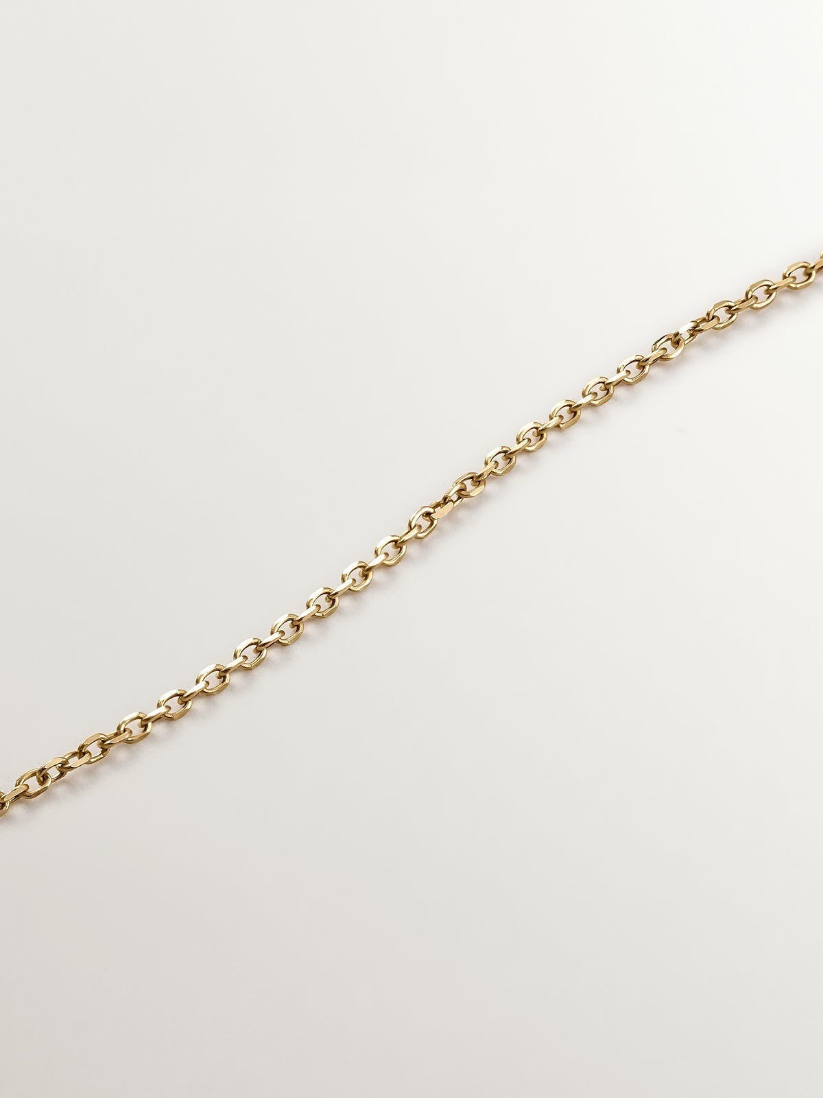 9K Yellow Gold Pendant with Blue Sapphire and Diamonds