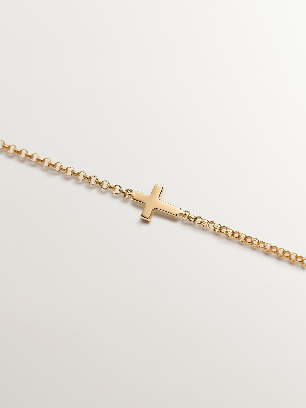 9K Yellow Gold Bracelet with Cross