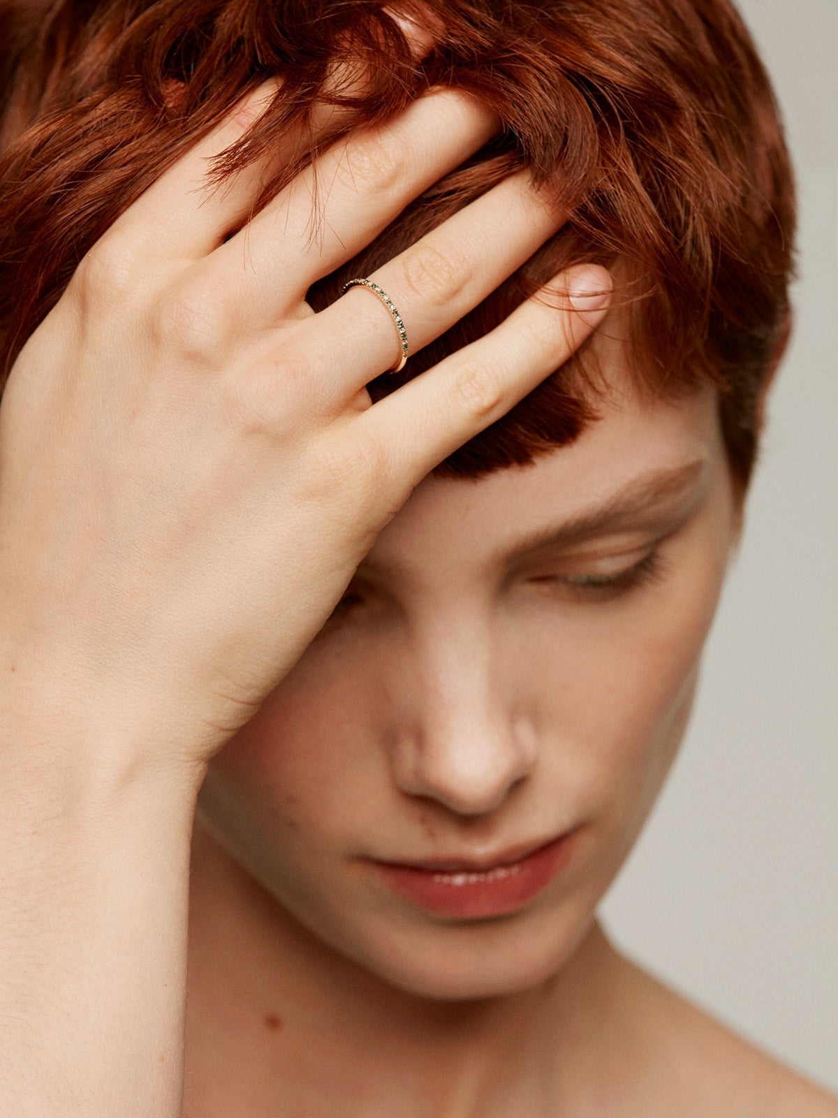 18K yellow gold ring with emeralds and diamonds