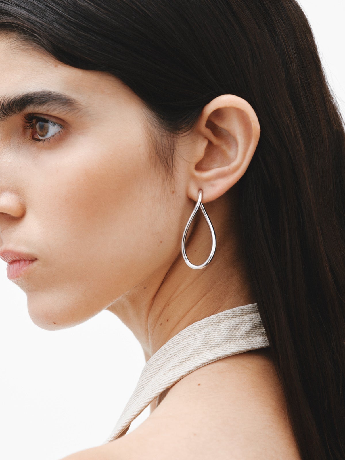 Large wavy hoop earrings made of 925 silver