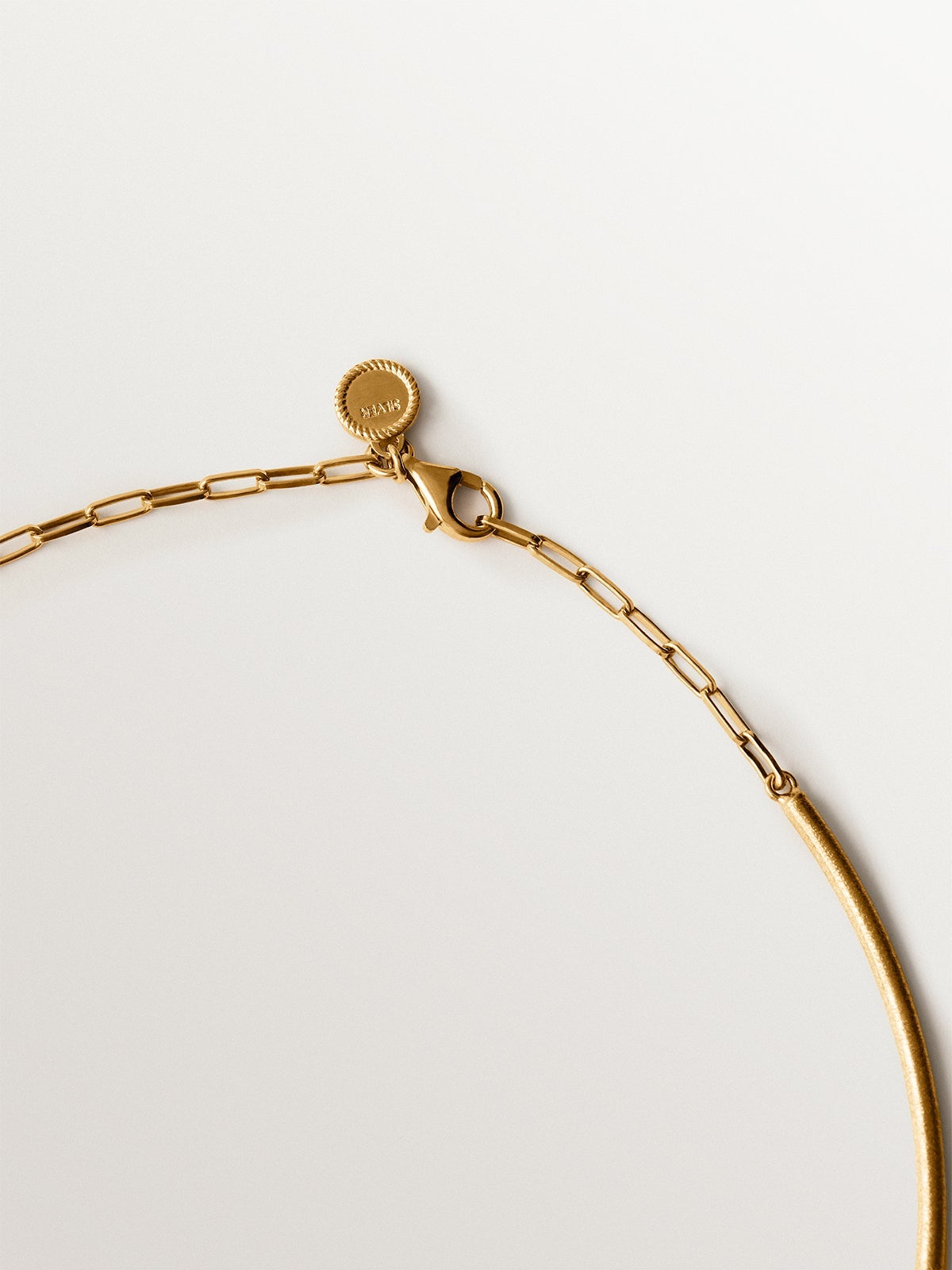 Rigid necklace made of 925 silver plated in 18K yellow gold
