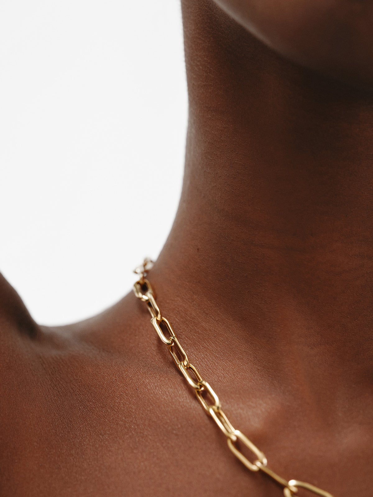 45cm rectangular link necklace made of 925 silver plated with 18K yellow gold