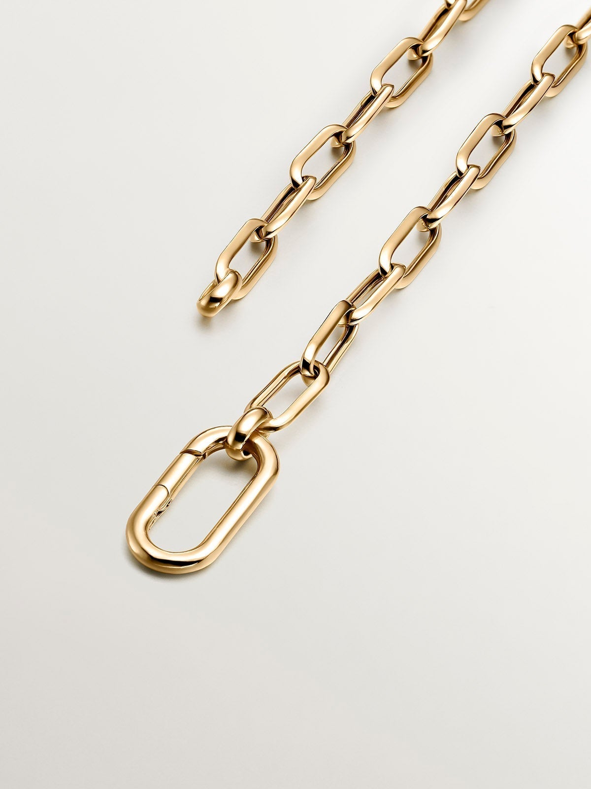45cm rectangular link necklace made of 925 silver plated with 18K yellow gold