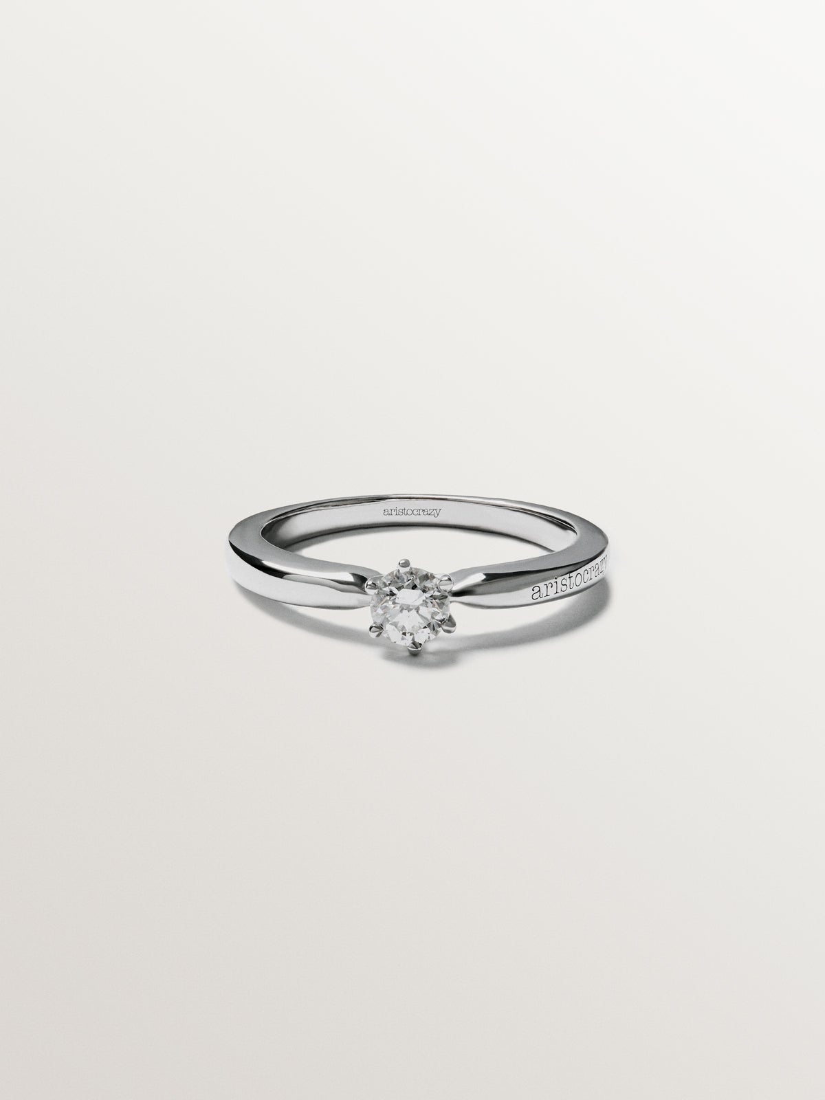 18K white gold solitaire ring with diamond 0.2 cts