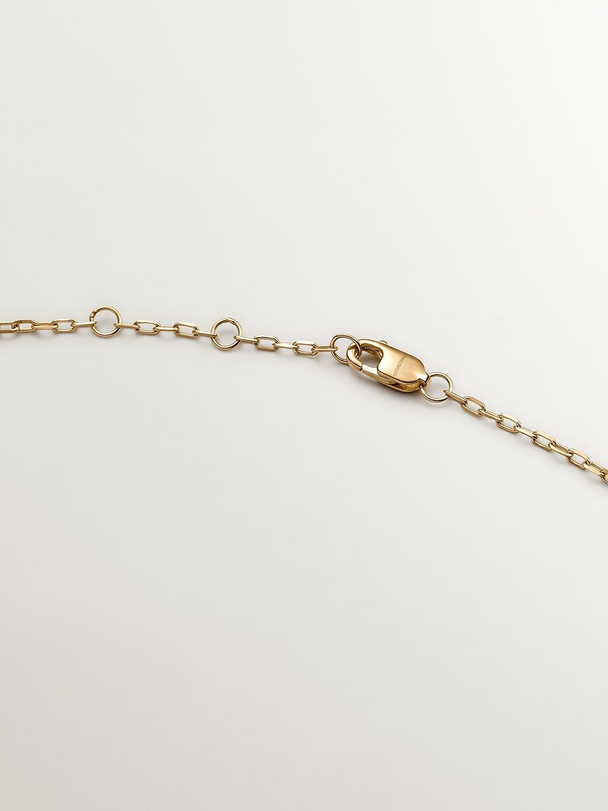 9K yellow gold pendant with green malachite