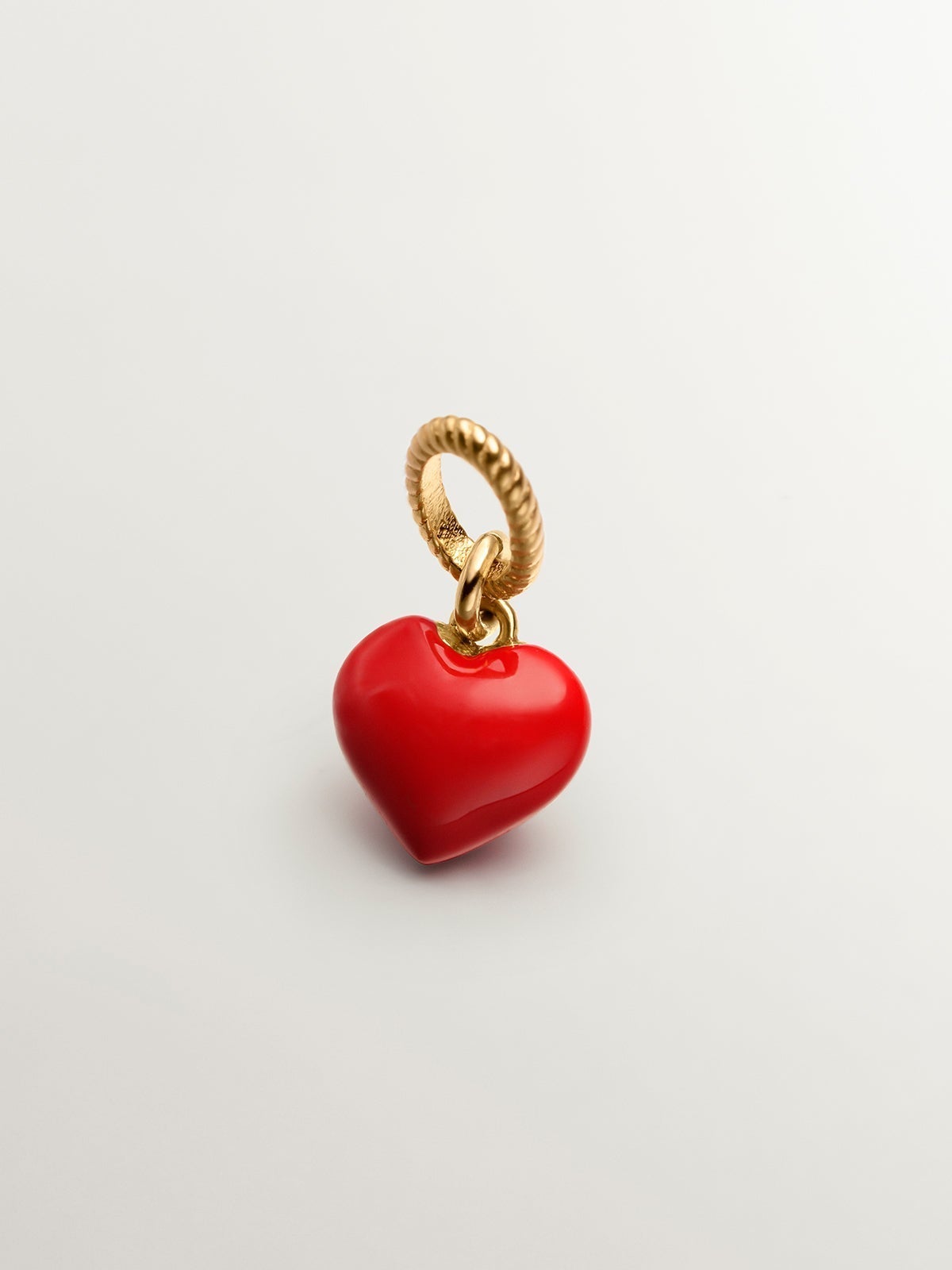 925 silver charm bathed in 18k yellow gold and red enamel shape